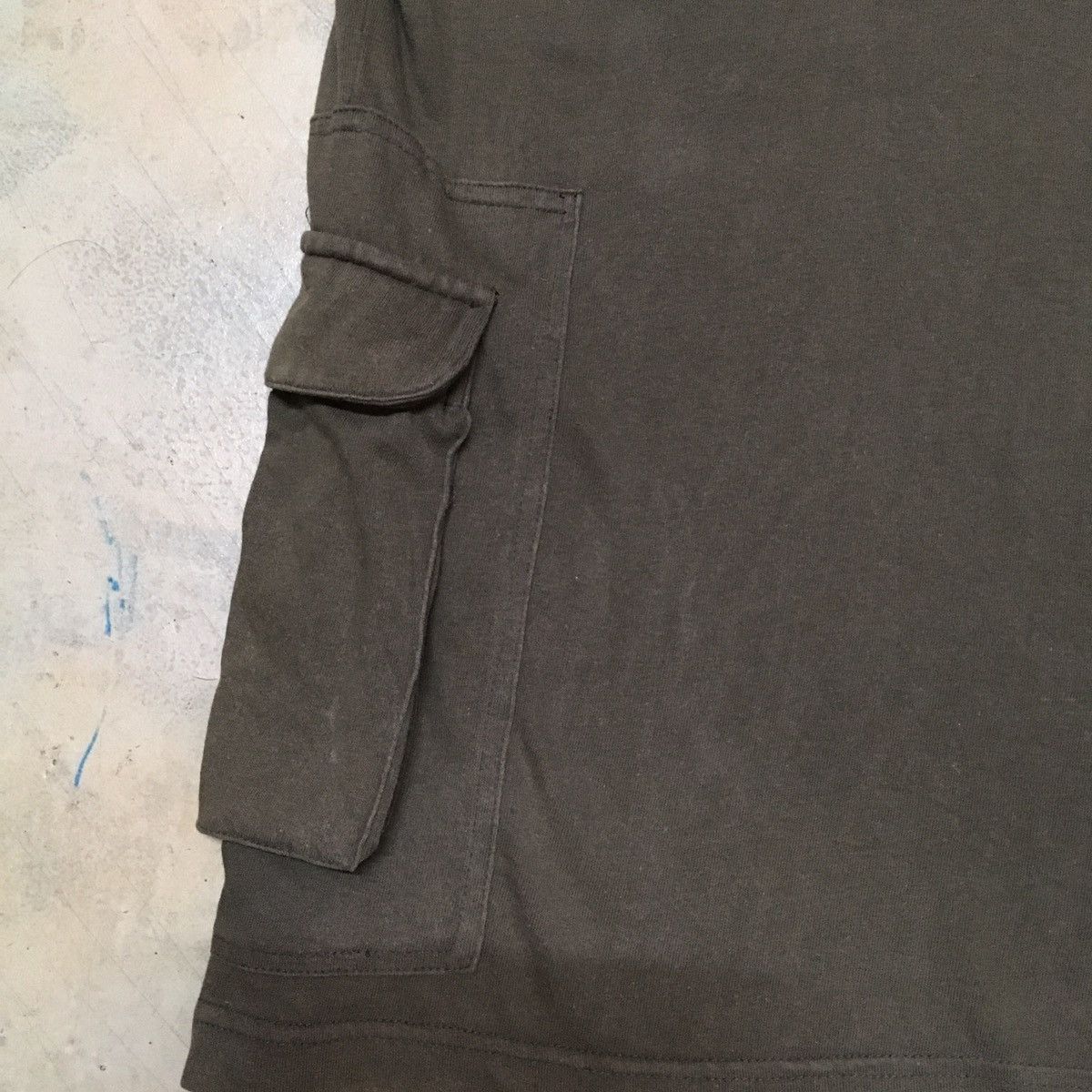 Avirex Vintage Avirex T Shirt Double Pockets Army Military Style Size US M / EU 48-50 / 2 - 5 Thumbnail