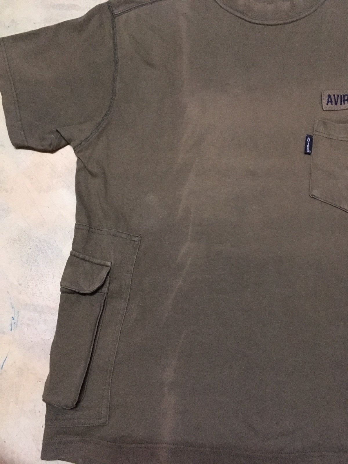 Avirex Vintage Avirex T Shirt Double Pockets Army Military Style Size US M / EU 48-50 / 2 - 11 Thumbnail