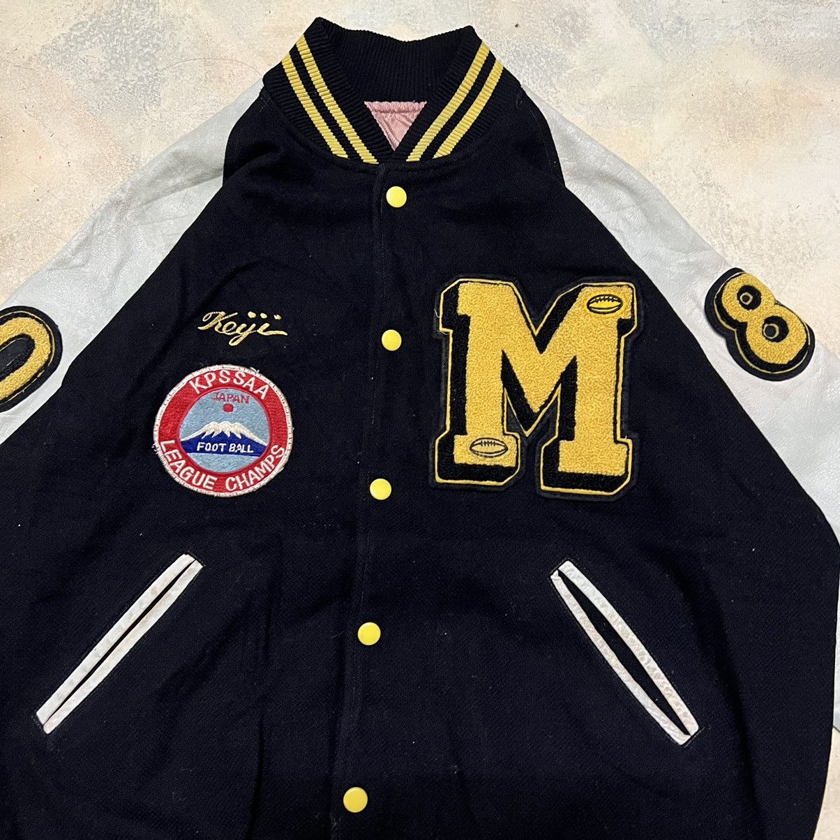 Japanese Brand Vintage Varsity Jacket Leather Sleeve Size US L / EU 52-54 / 3 - 3 Thumbnail
