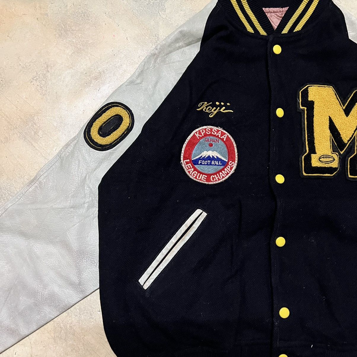 Japanese Brand Vintage Varsity Jacket Leather Sleeve Size US L / EU 52-54 / 3 - 4 Thumbnail