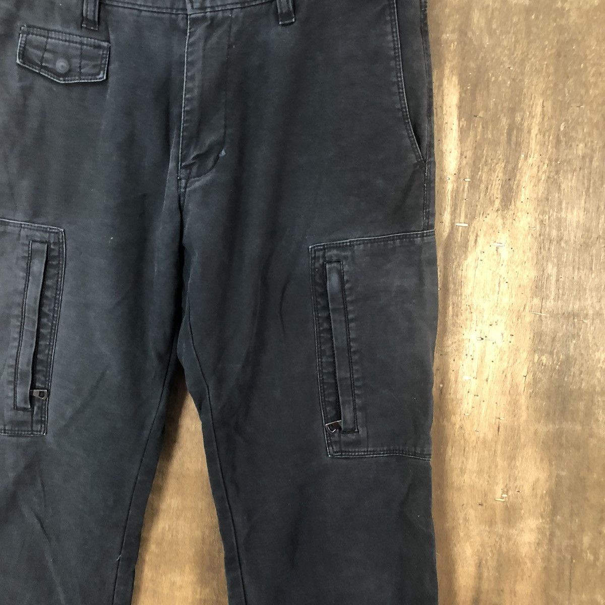 Japanese Brand × Uniqlo Uniqlo Style Up Black multipocket cargo pants #6286 Size US 31 - 5 Thumbnail