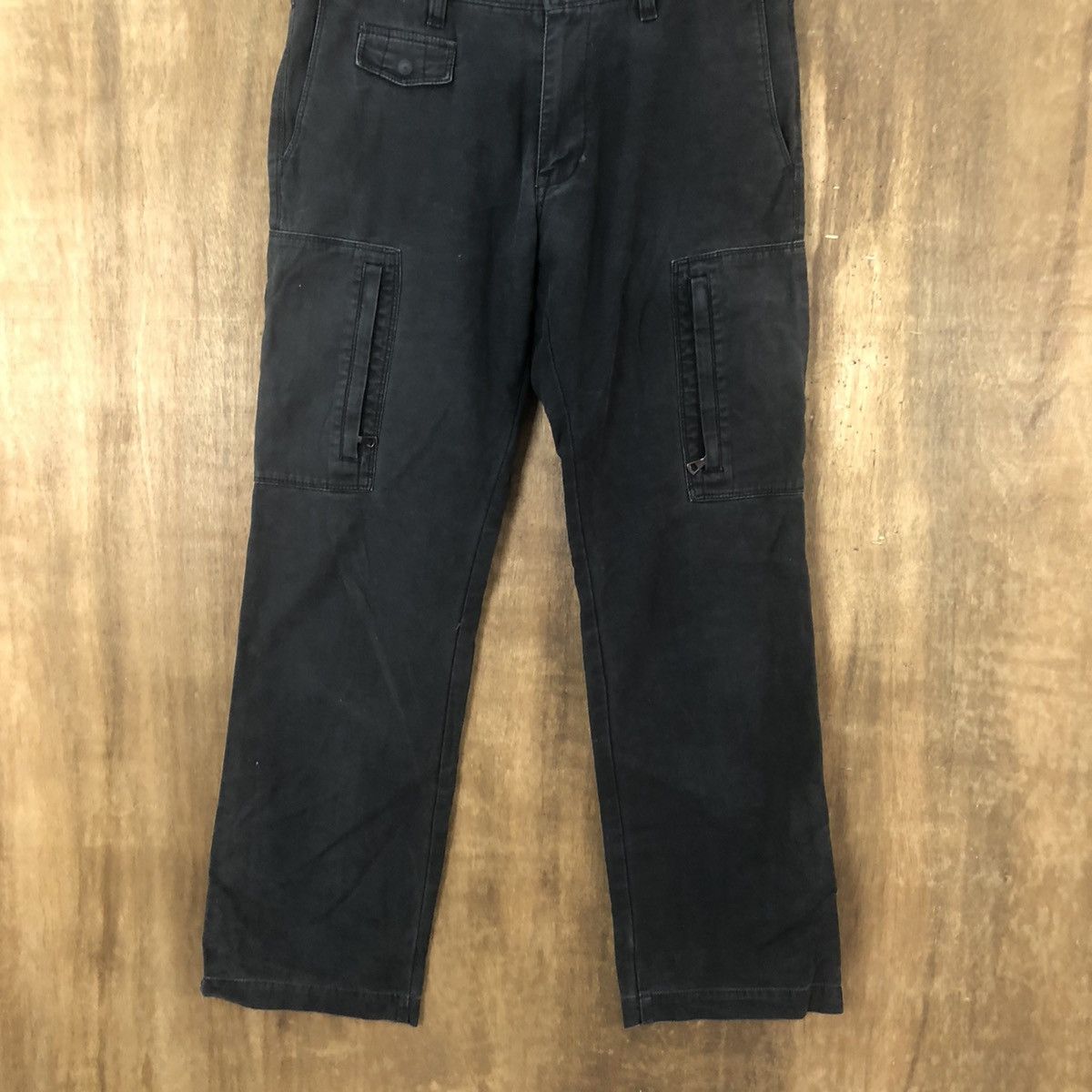 Japanese Brand × Uniqlo Uniqlo Style Up Black multipocket cargo pants #6286 Size US 31 - 3 Thumbnail