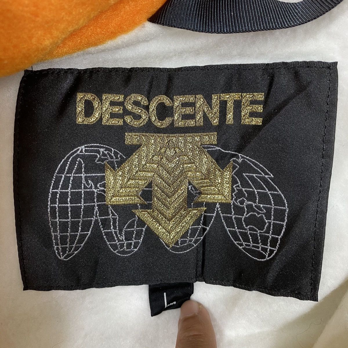 Descente × Vintage VINTAGE DESCENTE COMPETITION CENTER LOGO FLEECE HOODIE Size US L / EU 52-54 / 3 - 8 Thumbnail