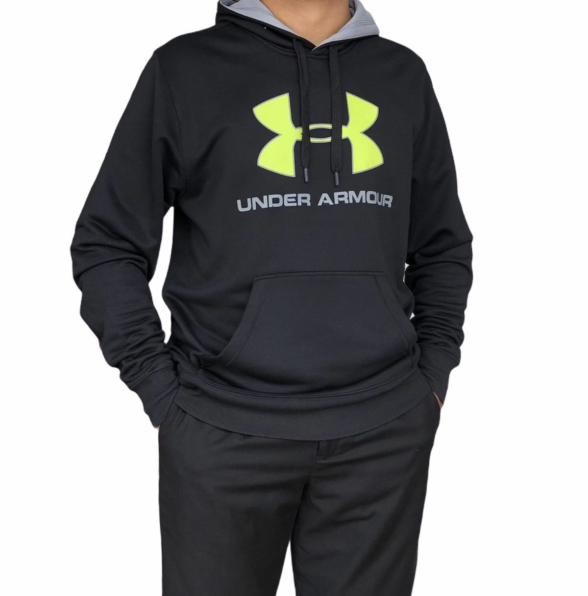 image of Under Armour Ua Spell Out Big Logo Sweatshirt With Hoodie in Black, Men's (Size Large)