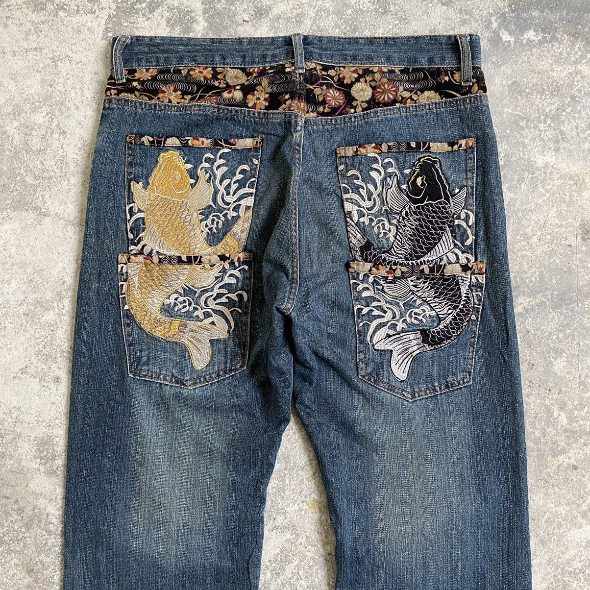 Japanese Brand Karakuri Tamashii Style Memory Special Fish Sukajan Jeans Size US 36 / EU 52 - 2 Thumbnail