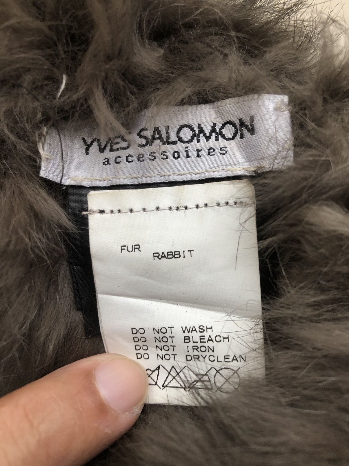 Yves Salomon ❌Drop-DELETE🔥 Rabbit Fur by YVES SOLOMON Snood Scarf Size ONE SIZE - 5 Thumbnail