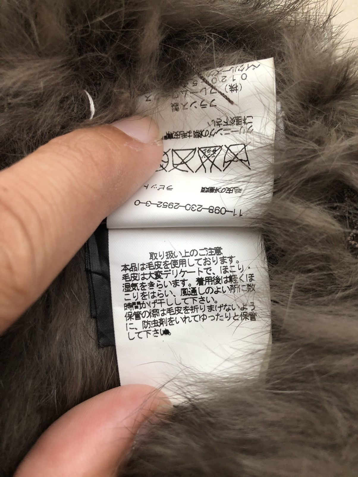 Yves Salomon ❌Drop-DELETE🔥 Rabbit Fur by YVES SOLOMON Snood Scarf Size ONE SIZE - 8 Thumbnail