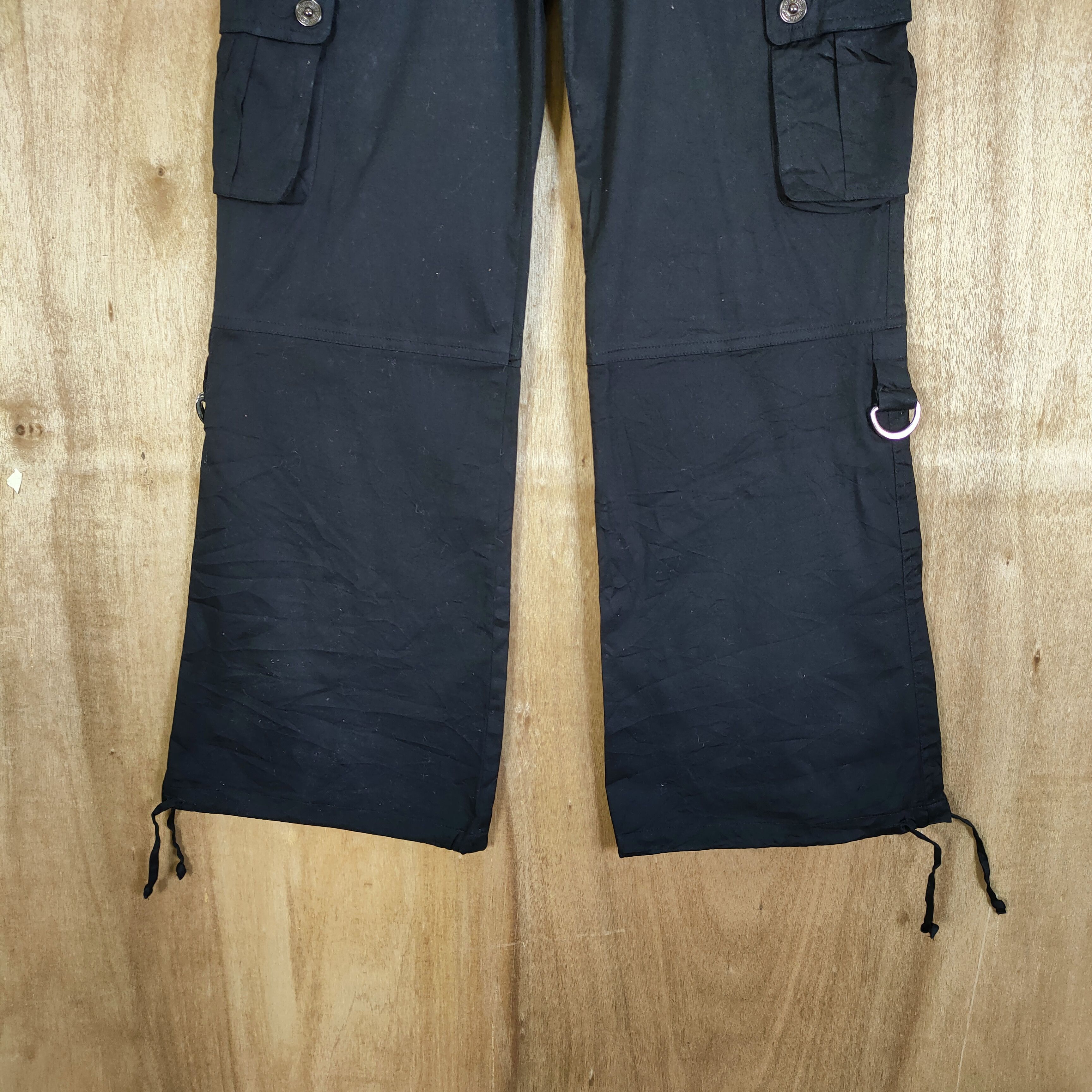 Japanese Brand VINTAGE JAPANESE BLACK BONDAGE CARGO PANTS Size US 26 / EU 42 - 4 Thumbnail