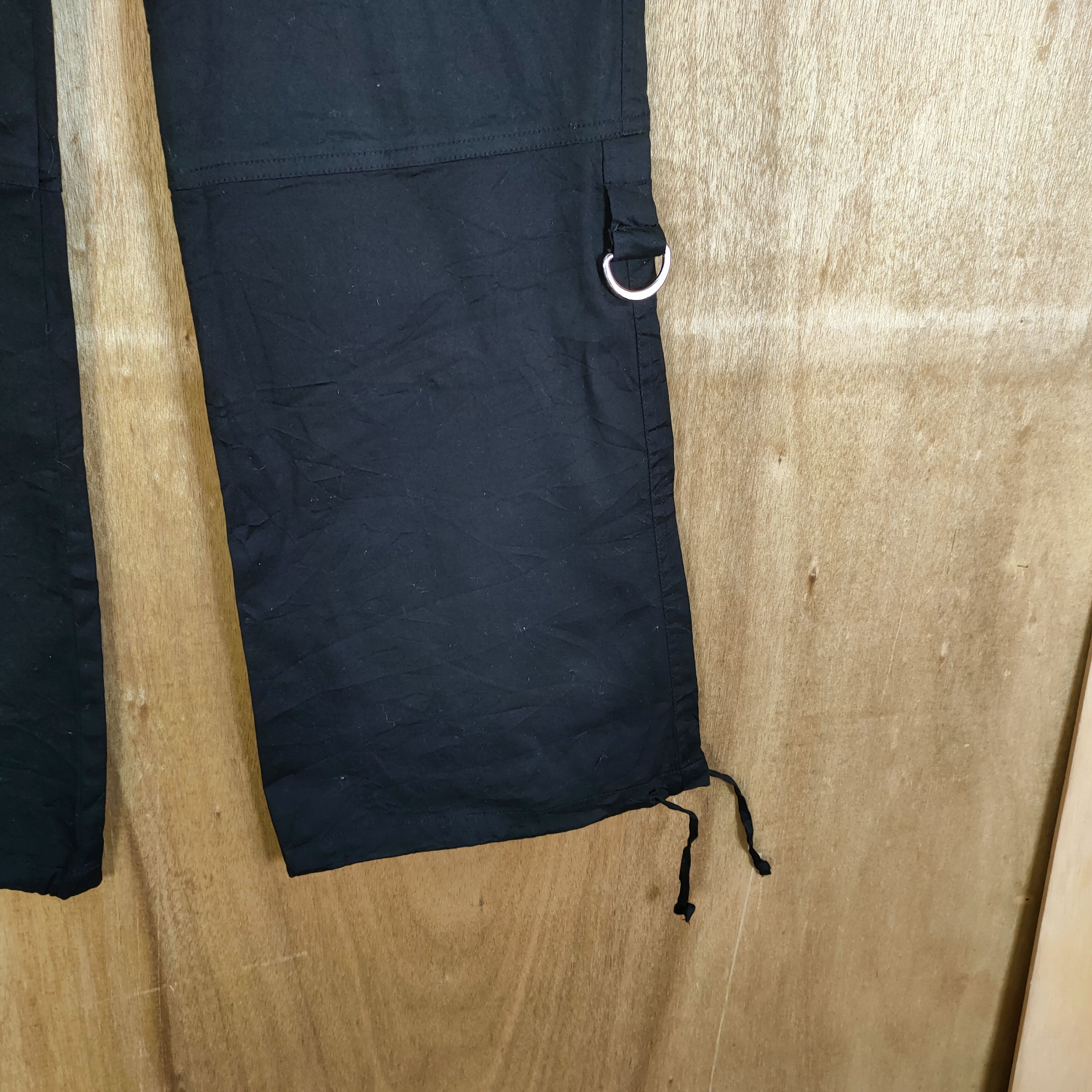 Japanese Brand VINTAGE JAPANESE BLACK BONDAGE CARGO PANTS Size US 26 / EU 42 - 10 Thumbnail