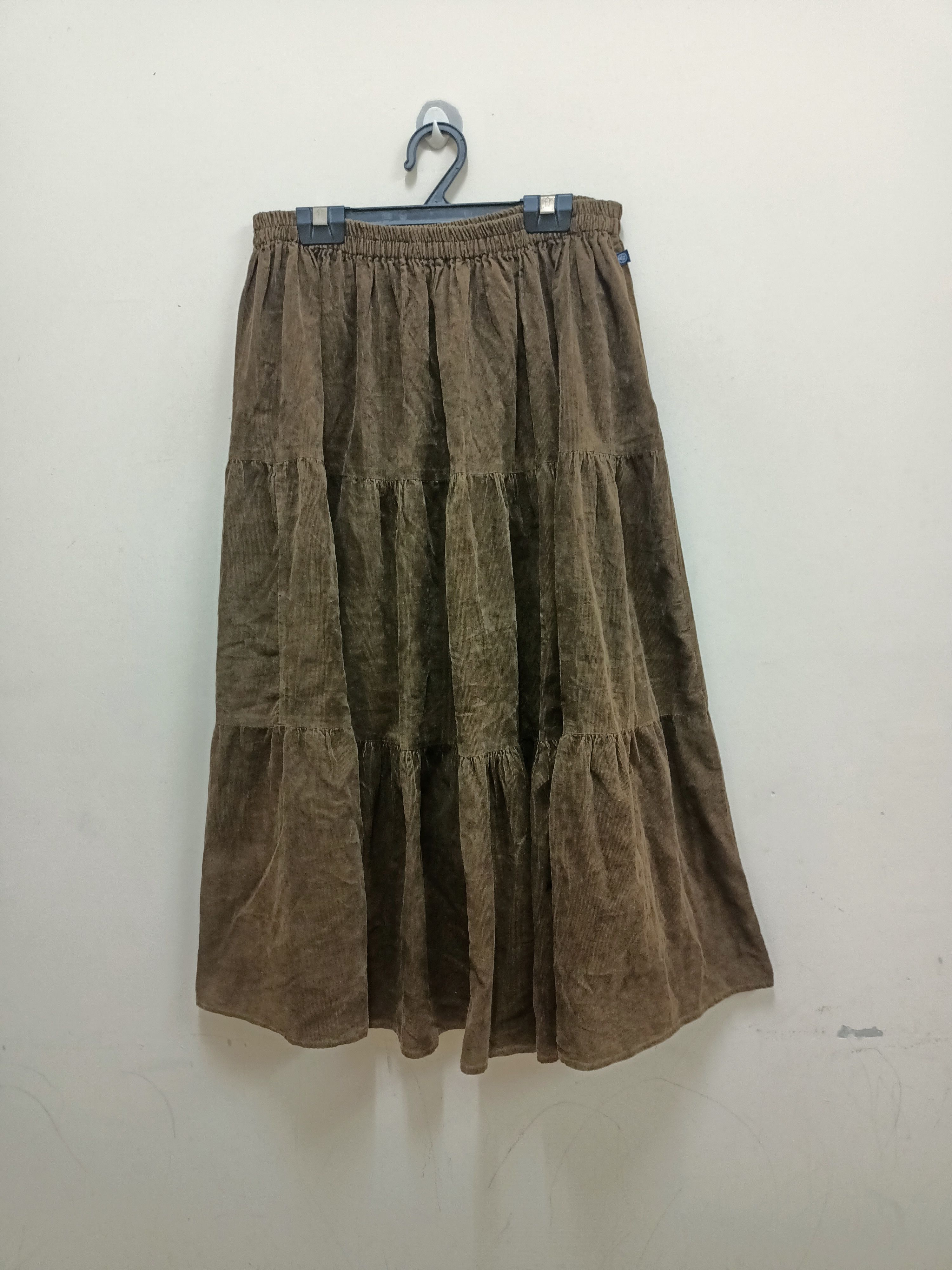 Vintage Rockmount Ranchwear corduroy midi skirt Made in Usa