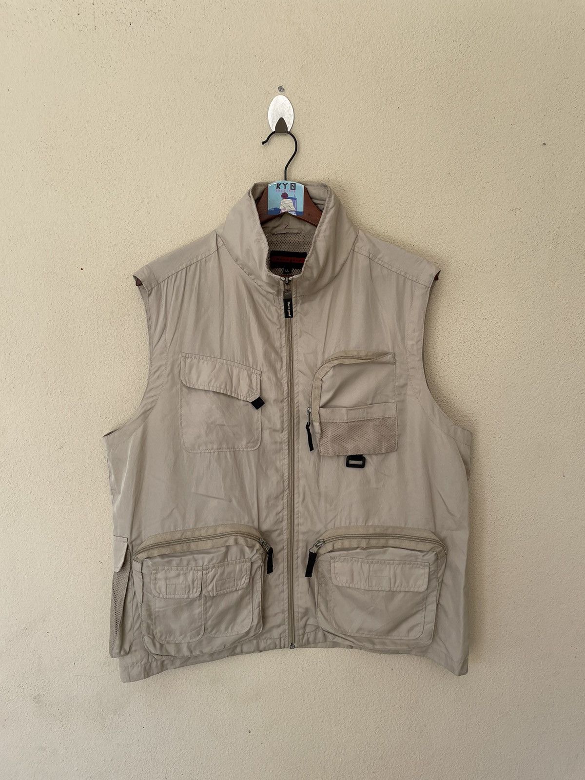 VINTAGE BARN GARD VEST