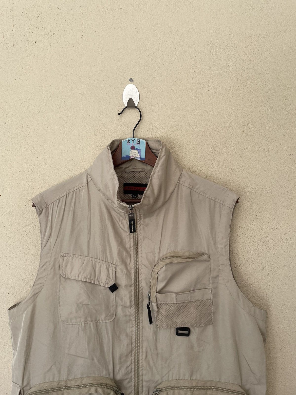 VINTAGE BARN GARD VEST