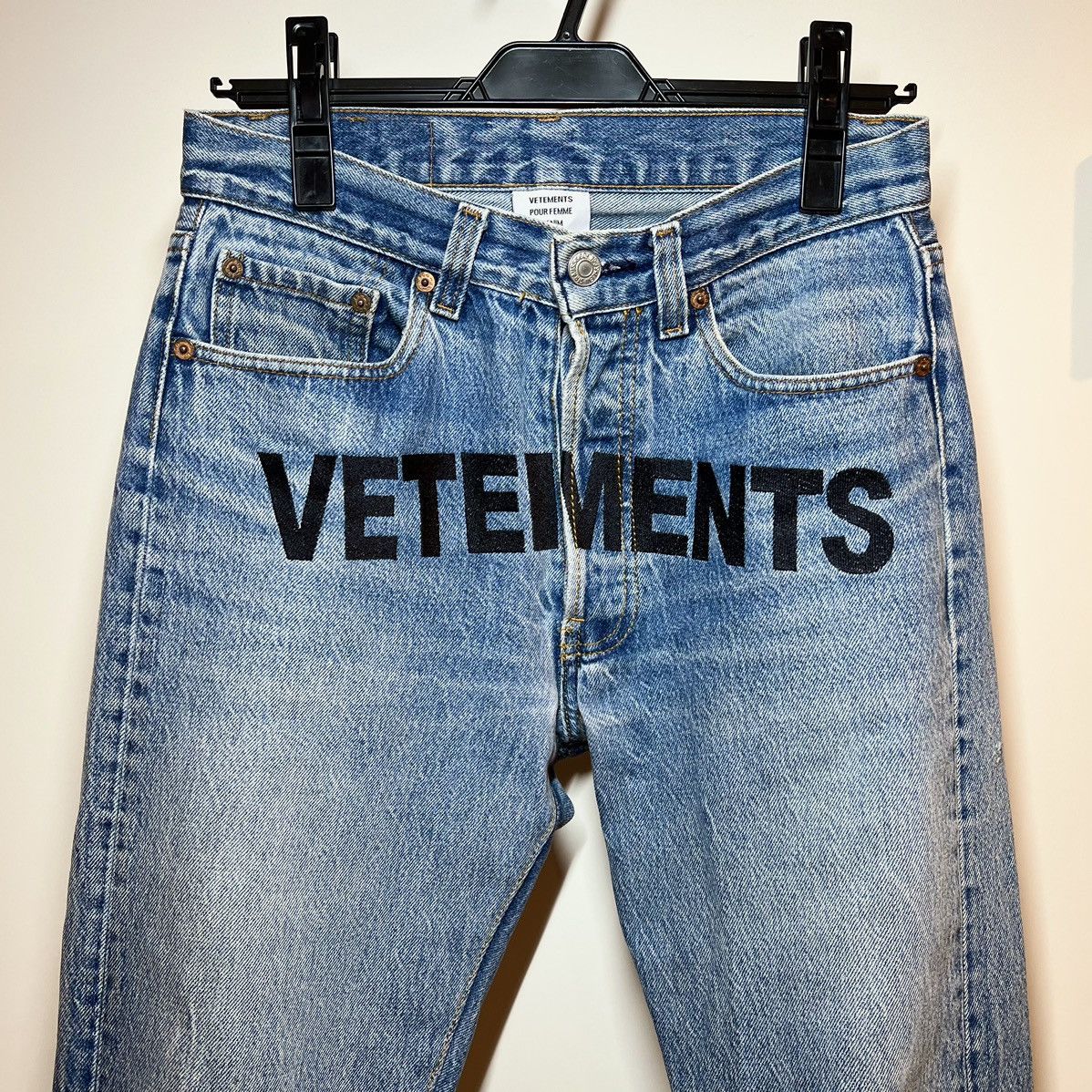 Levi's × Vetements Vetements X Levi’s Front Logo Embroidered Denim Jeans Pants Size US 30 / EU 46 - 3 Thumbnail