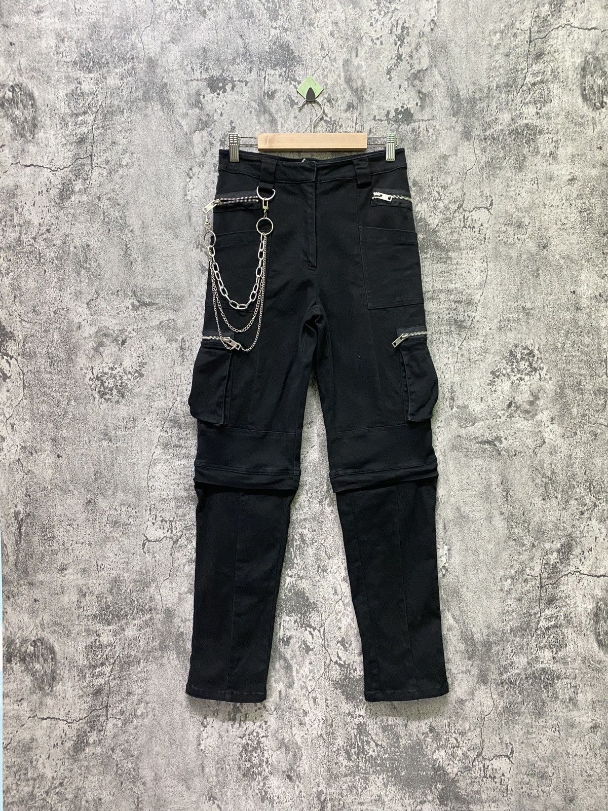 image of I Am Gia I.am.gia Multipocket Cargo Zipper Back Ankle Punk Style Pant in Black, Women's (Size 26)