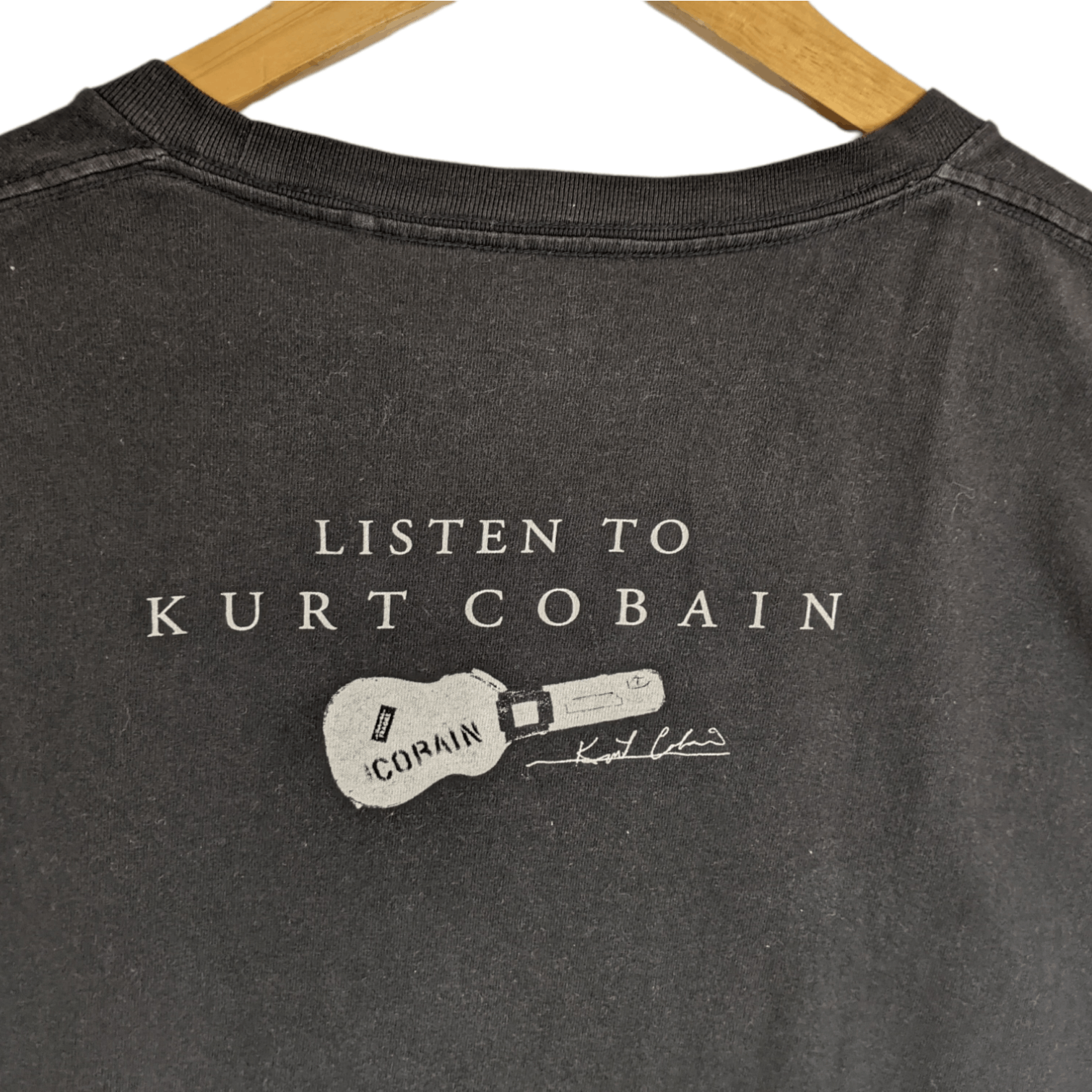 Uniqlo UNIQLO x Kurt Cobain 2016 Jesse Frontman T-Shirt Size US XL / EU 56 / 4 - 7 Thumbnail