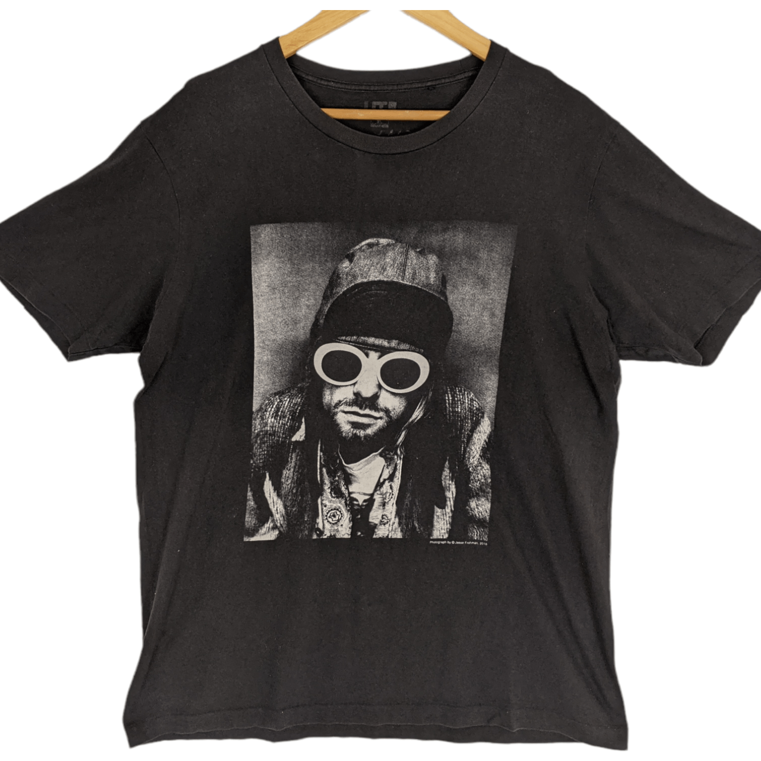 Uniqlo UNIQLO x Kurt Cobain 2016 Jesse Frontman T-Shirt Size US XL / EU 56 / 4 - 2 Thumbnail