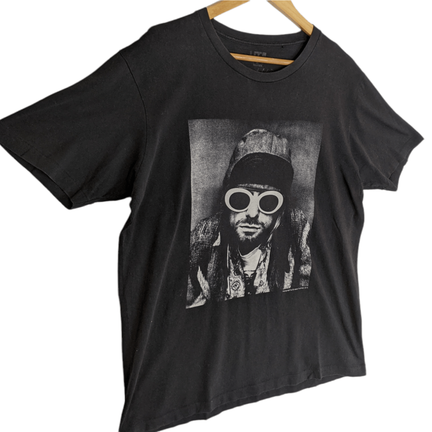 Uniqlo UNIQLO x Kurt Cobain 2016 Jesse Frontman T-Shirt Size US XL / EU 56 / 4 - 3 Thumbnail
