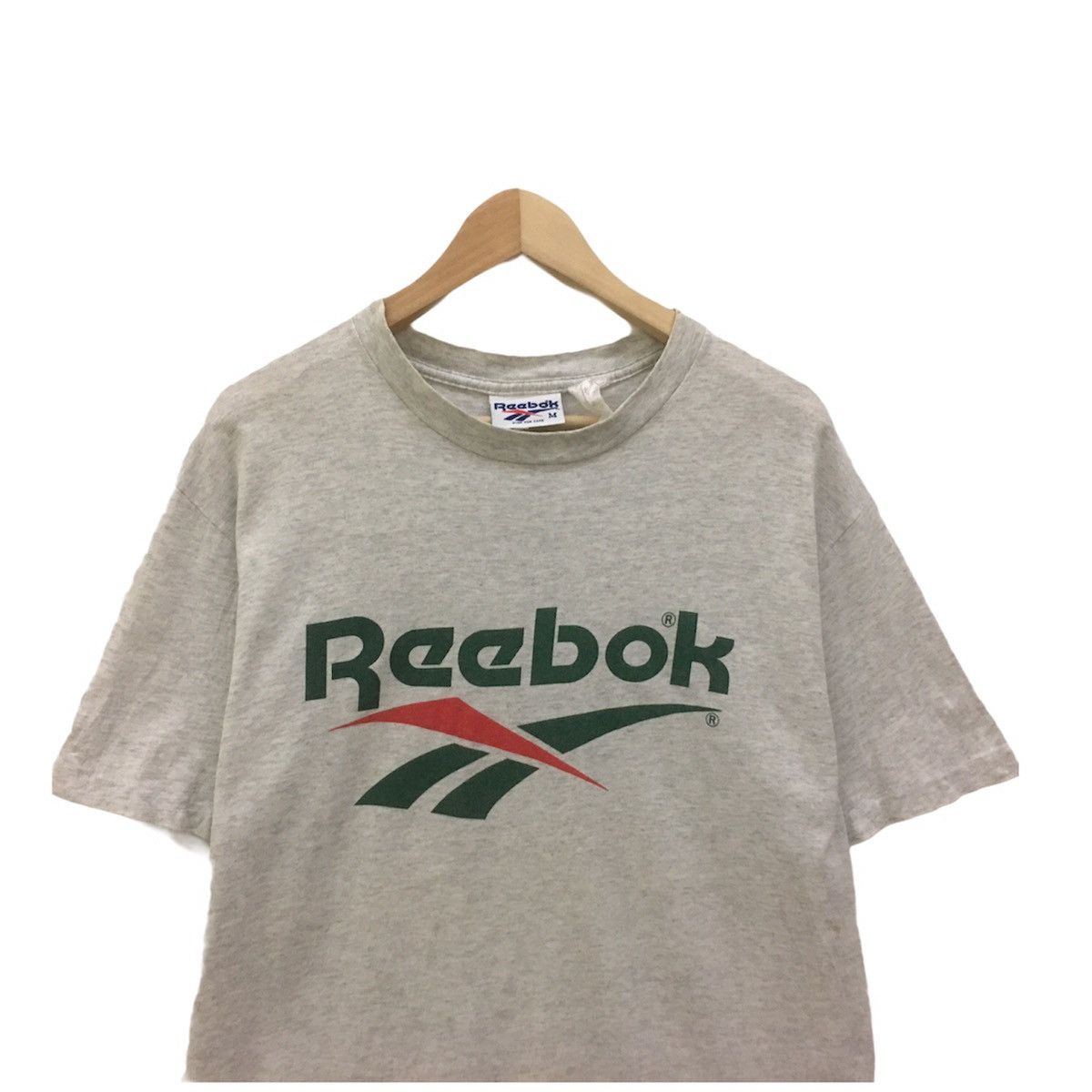 Reebok × Vintage Vintage Reebok Biglogo Spellout Reebok Crewneck Shirt Size US M / EU 48-50 / 2 - 2 Thumbnail