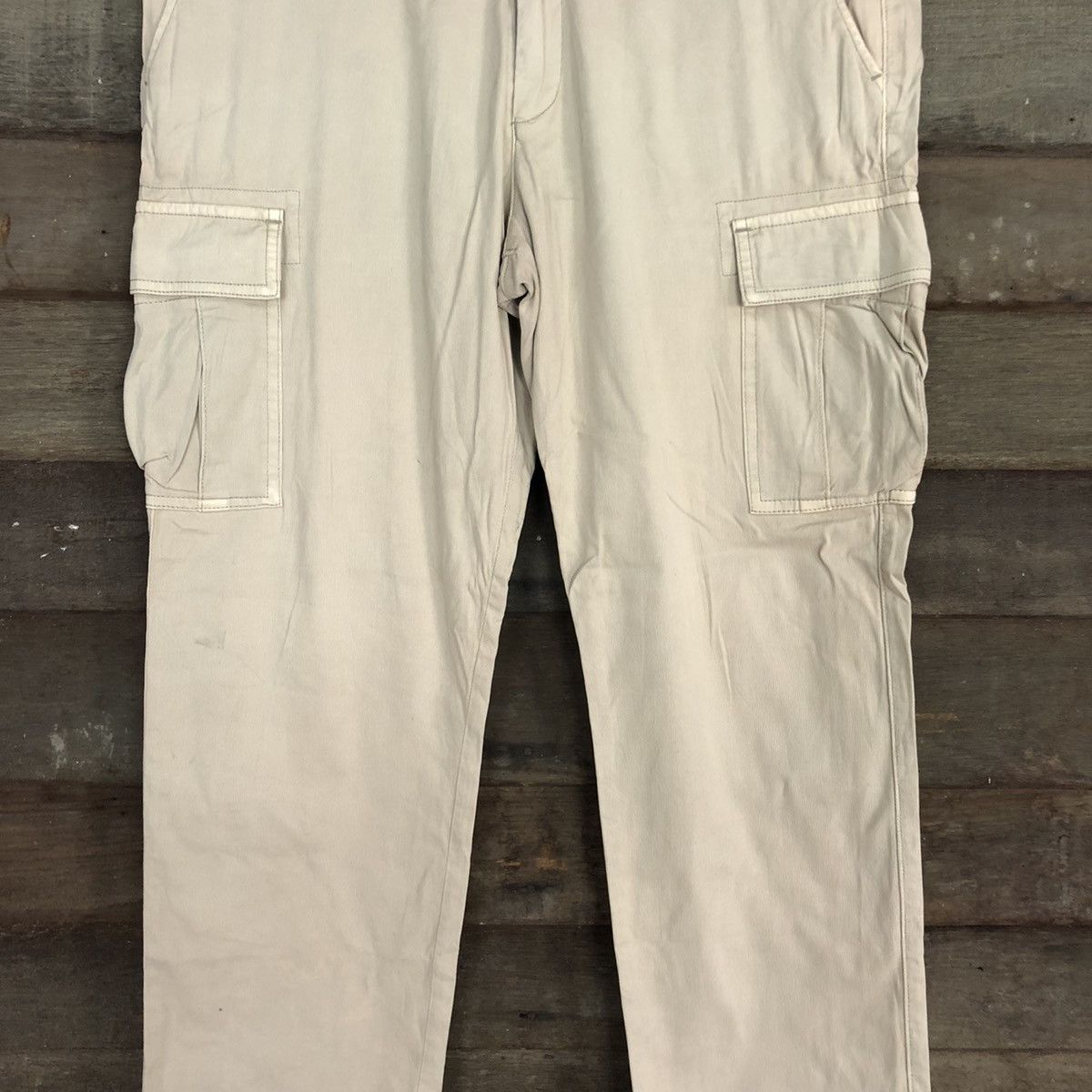 Japanese Brand Uniqlo Cream Multipocket Cargo Pants #3307 Size US 33 - 4 Thumbnail