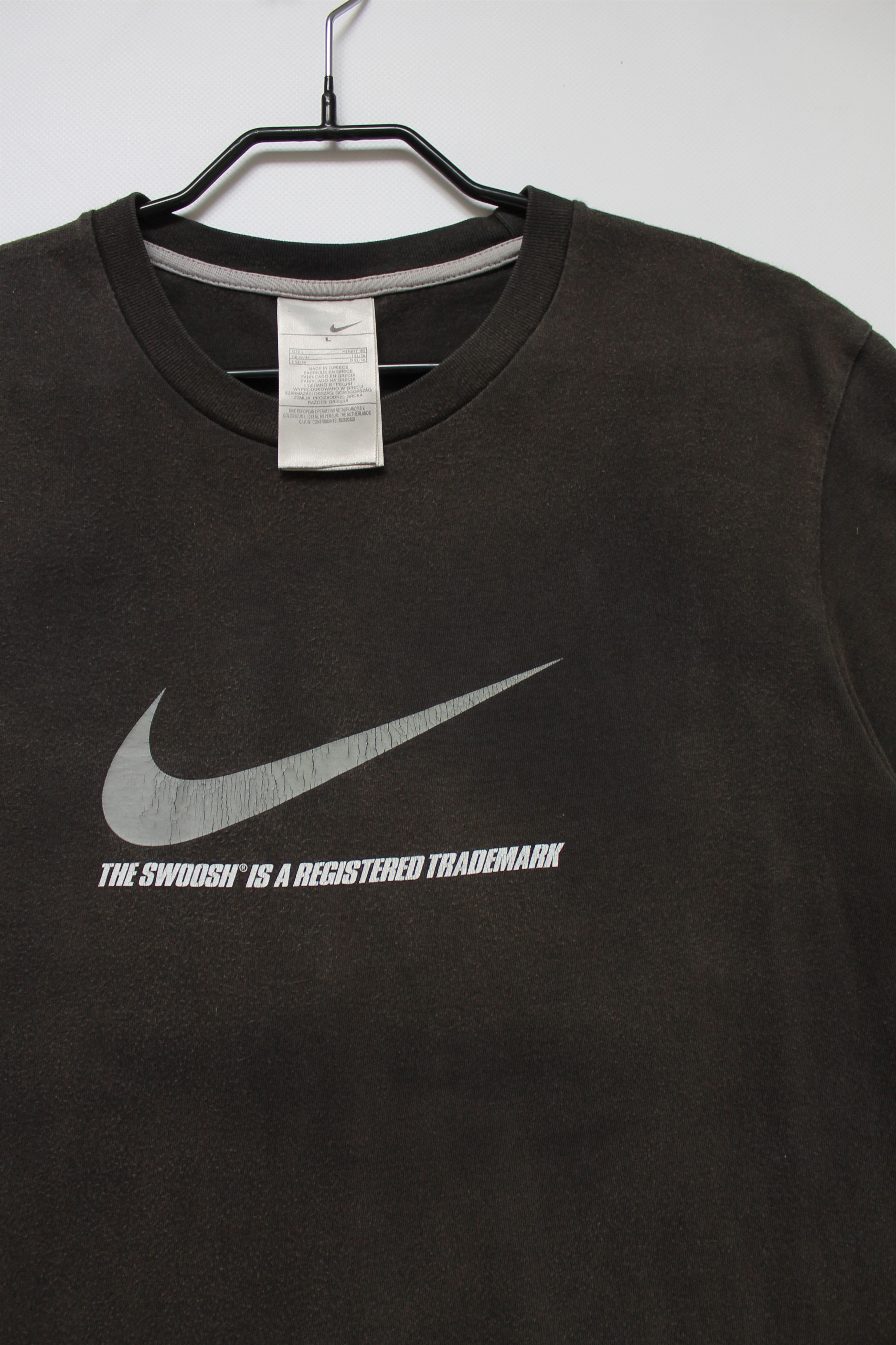 Nike NIKE Big Swoosh Vintage Sun Faded t-shirt TRASHED Size US L / EU 52-54 / 3 - 11 Thumbnail