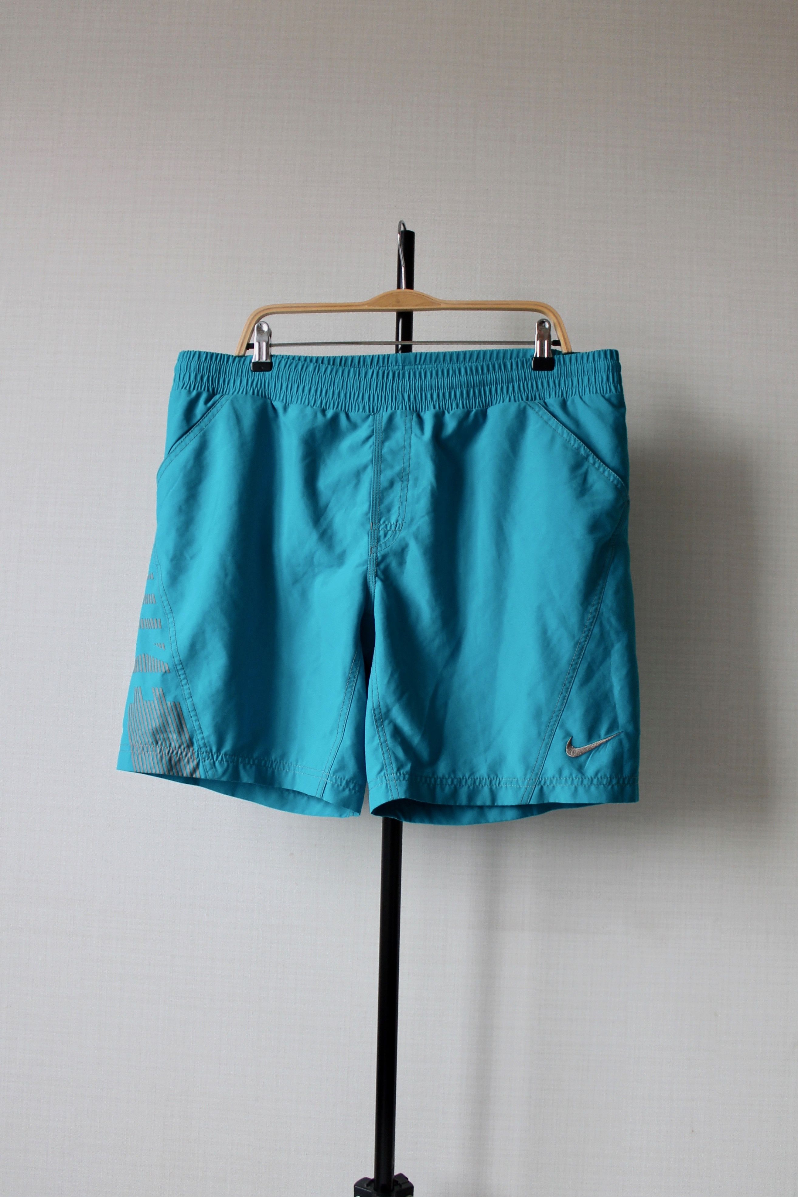 Nike NIKE Vintage shorts Size US 35 - 1 Thumbnail