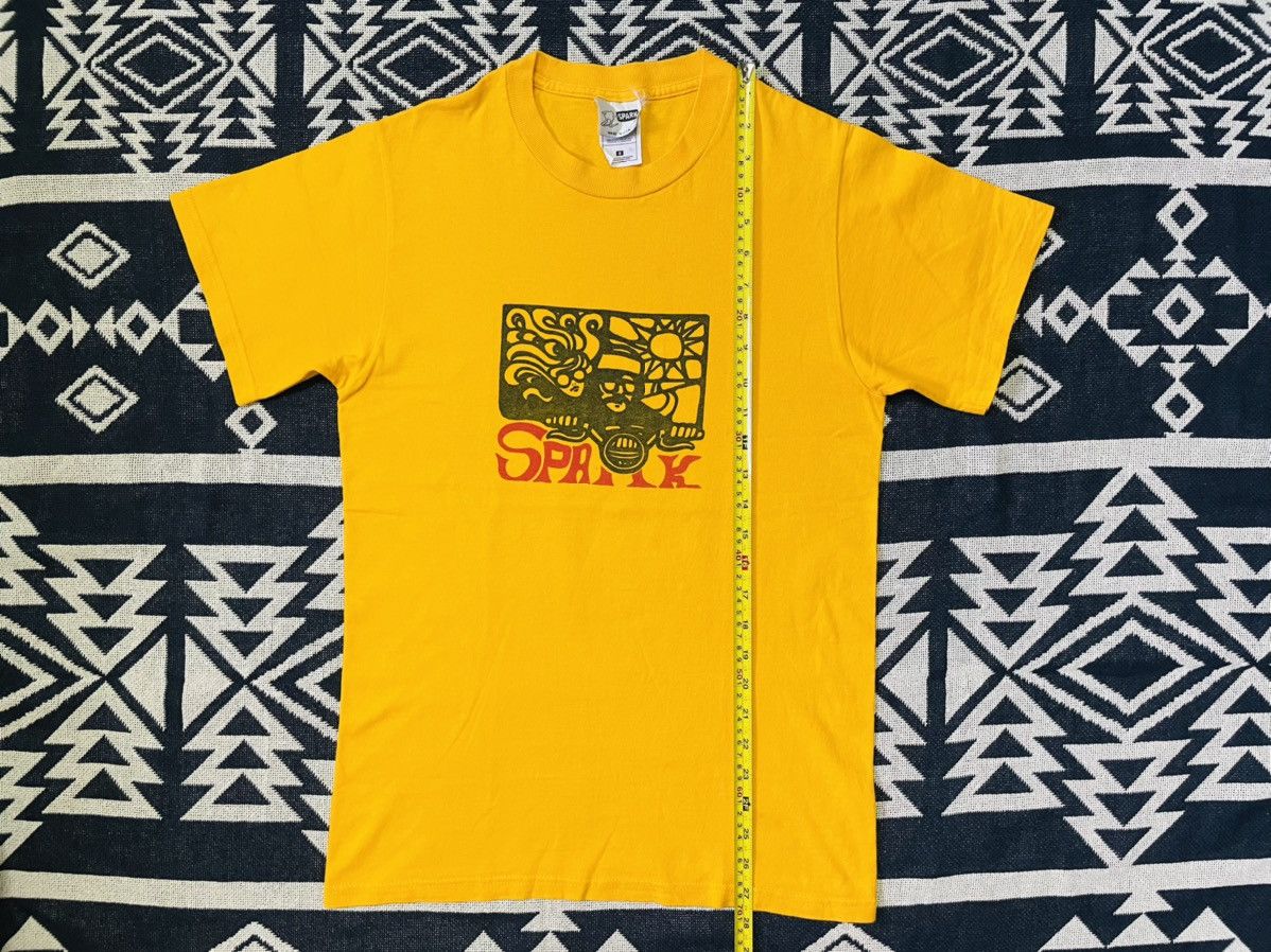 Vintage Vintage Spark Skateboard Sk8 T Shirt Size US S / EU 44-46 / 1 - 7 Thumbnail