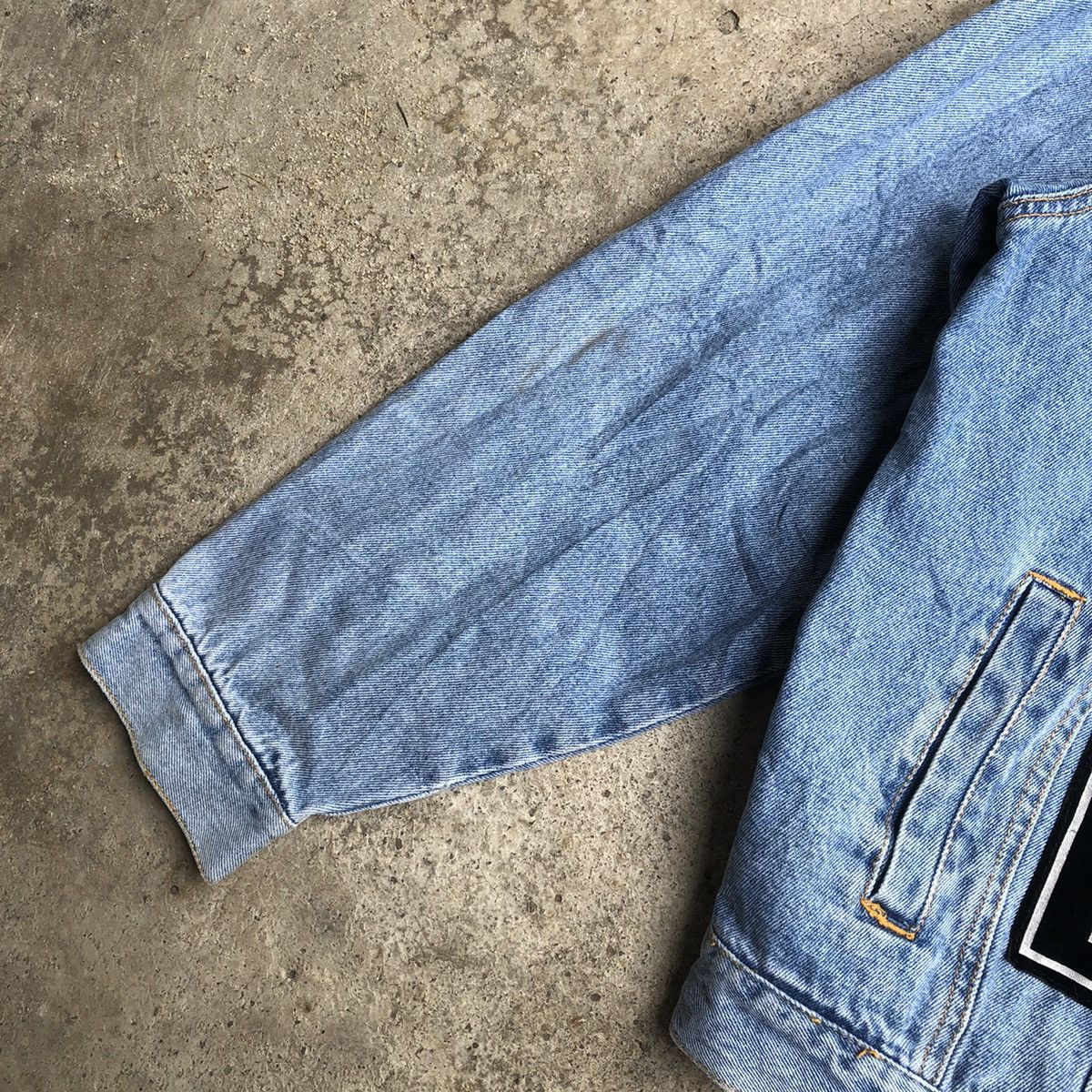 Japanese Brand 🔥Rare🔥🇯🇵Unbrand Stone Wash Nice Custom Patchwork Denim Jacket Size US M / EU 48-50 / 2 - 12 Thumbnail