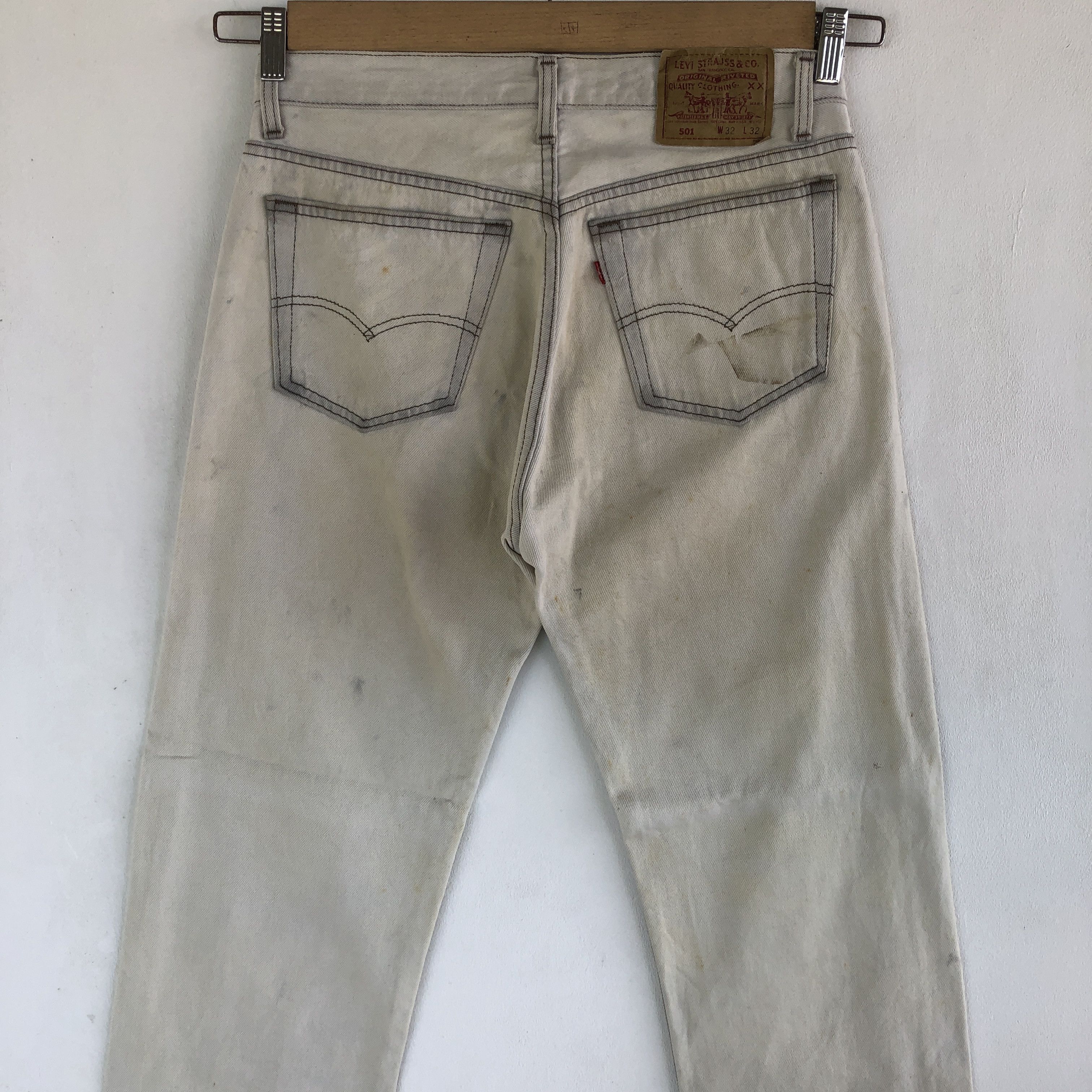 Levi's Vintage Levis 501 Light Wash Jeans Levi's Sun Faded Denim Size US 30 / EU 46 - 6 Thumbnail