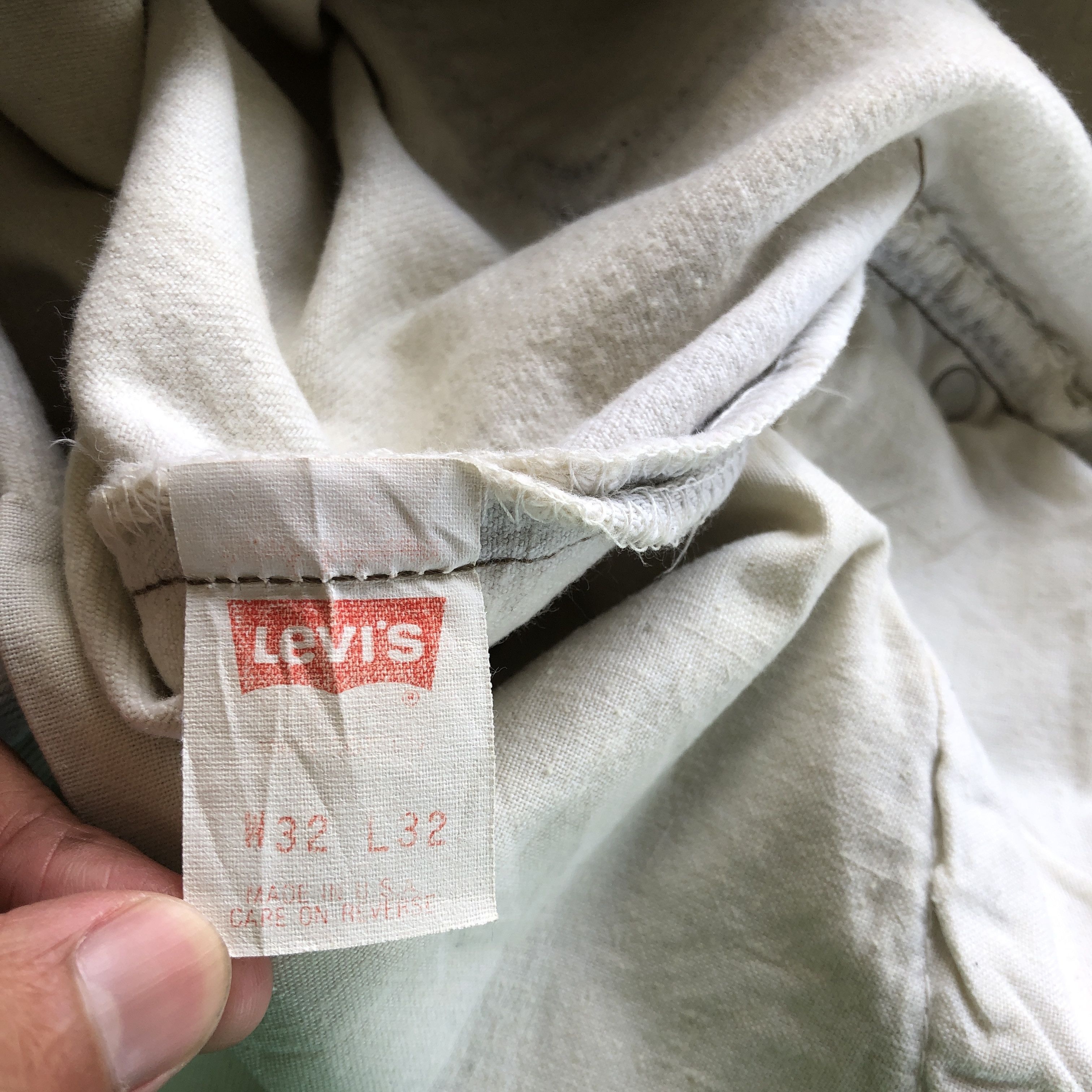 Levi's Vintage Levis 501 Light Wash Jeans Levi's Sun Faded Denim Size US 30 / EU 46 - 11 Thumbnail
