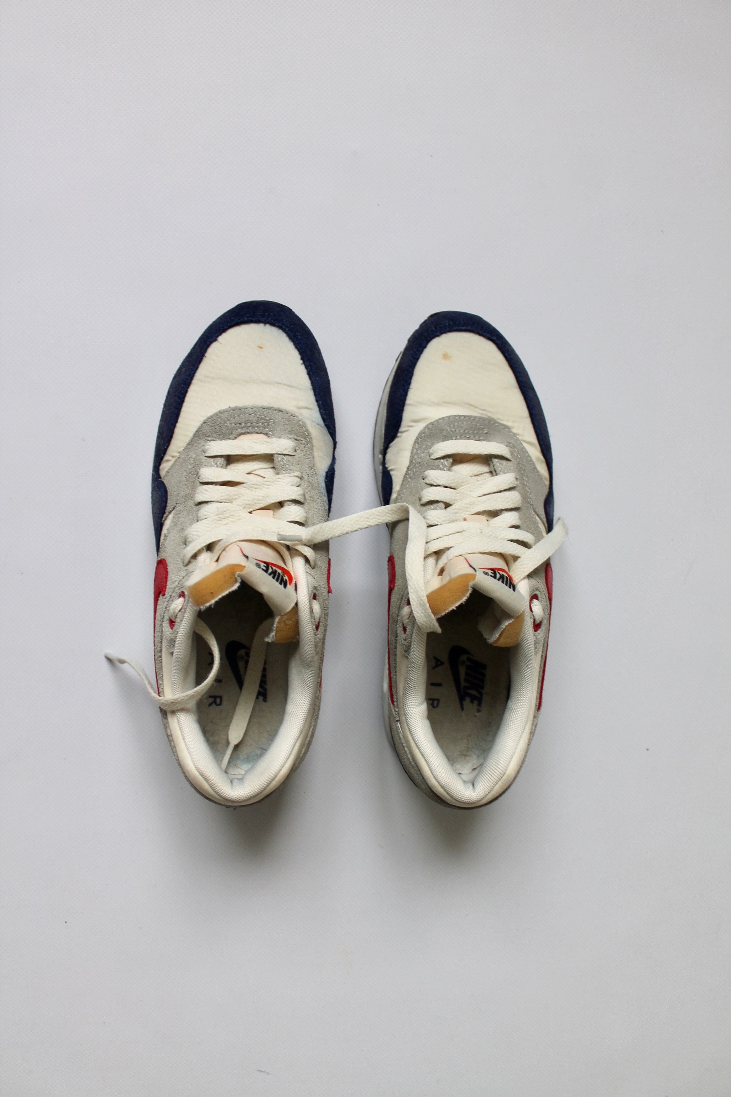 Nike Nike Wmns Air Max 1 Vntg Sneakers Size US 5.5 / EU 38 - 2 Thumbnail