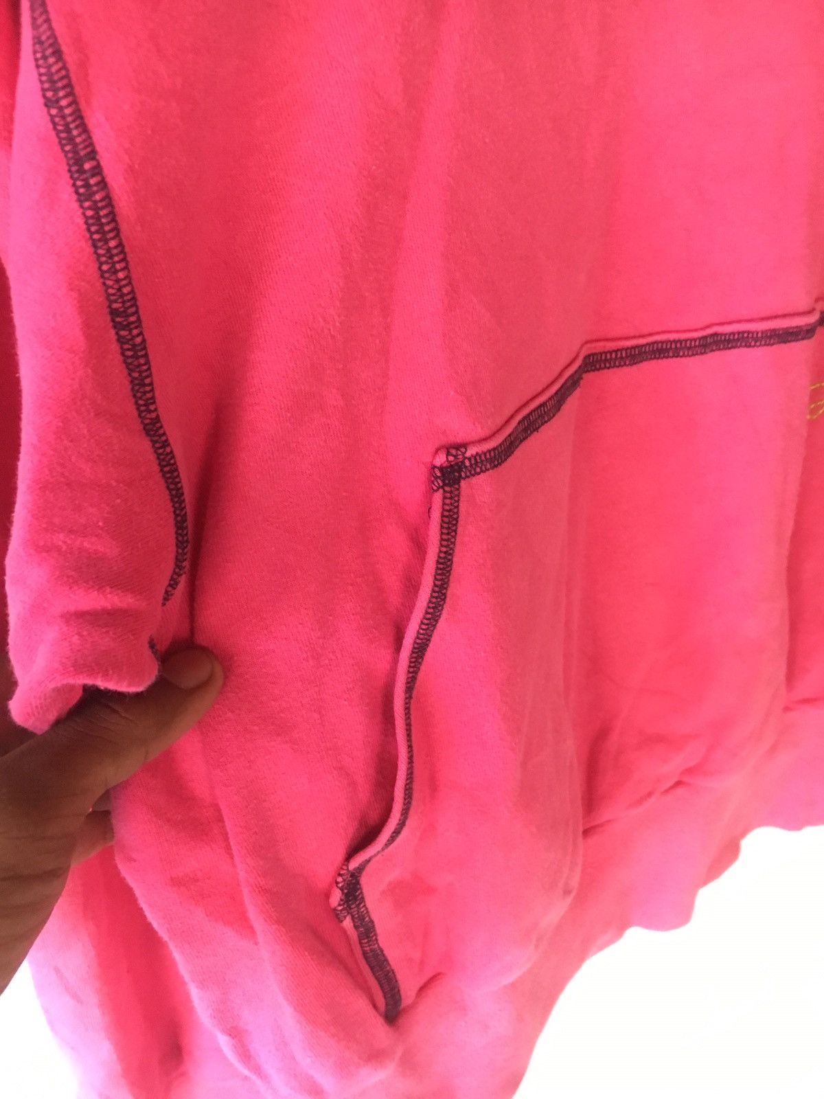 Yves Saint Laurent VINTAGE YSL PINK SIZE S SWEATSHIRT Size US S / EU 44-46 / 1 - 5 Thumbnail