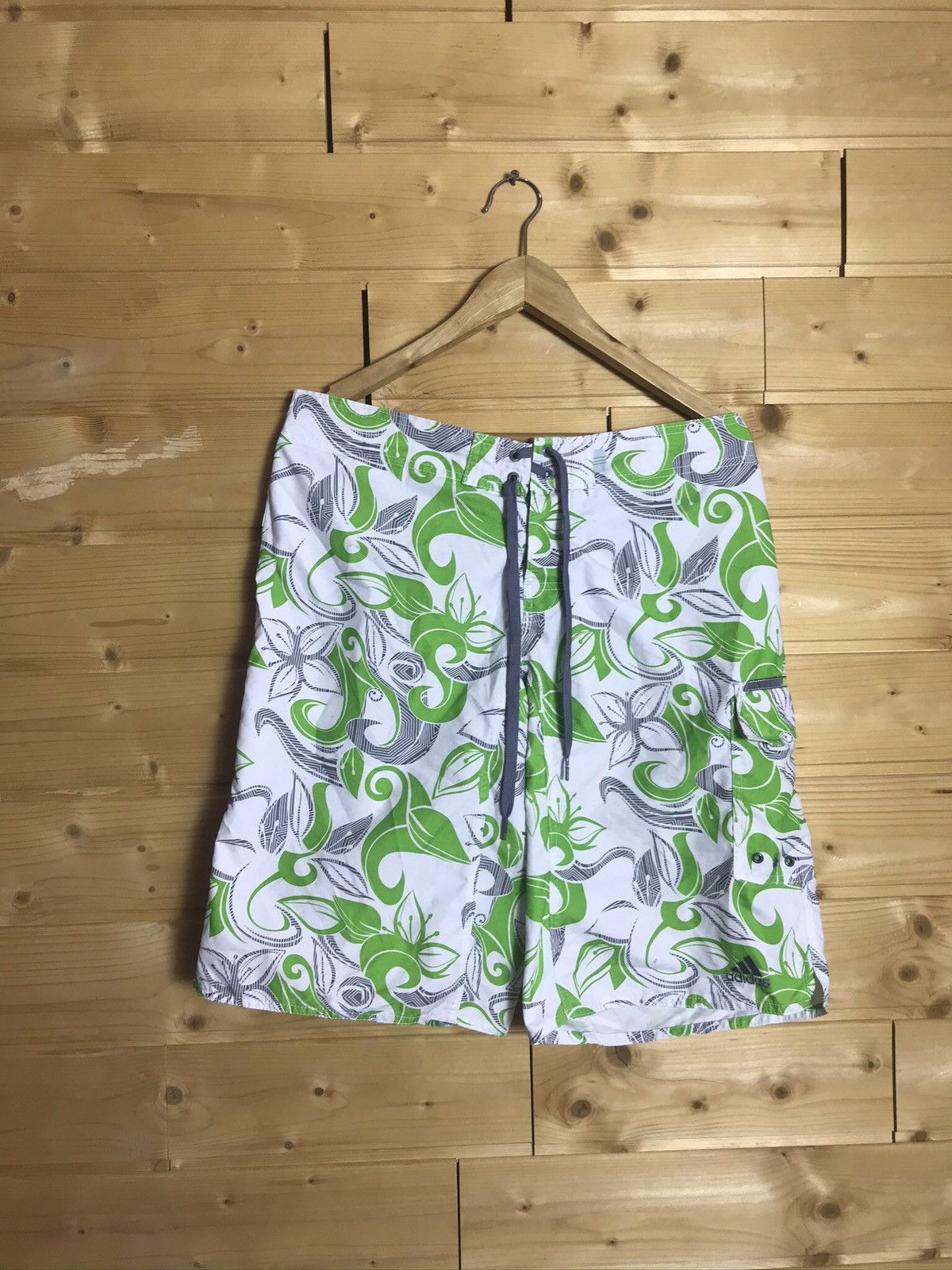 Vintage 2010 Adidas shorts Size US 32 / EU 48 - 1 Thumbnail