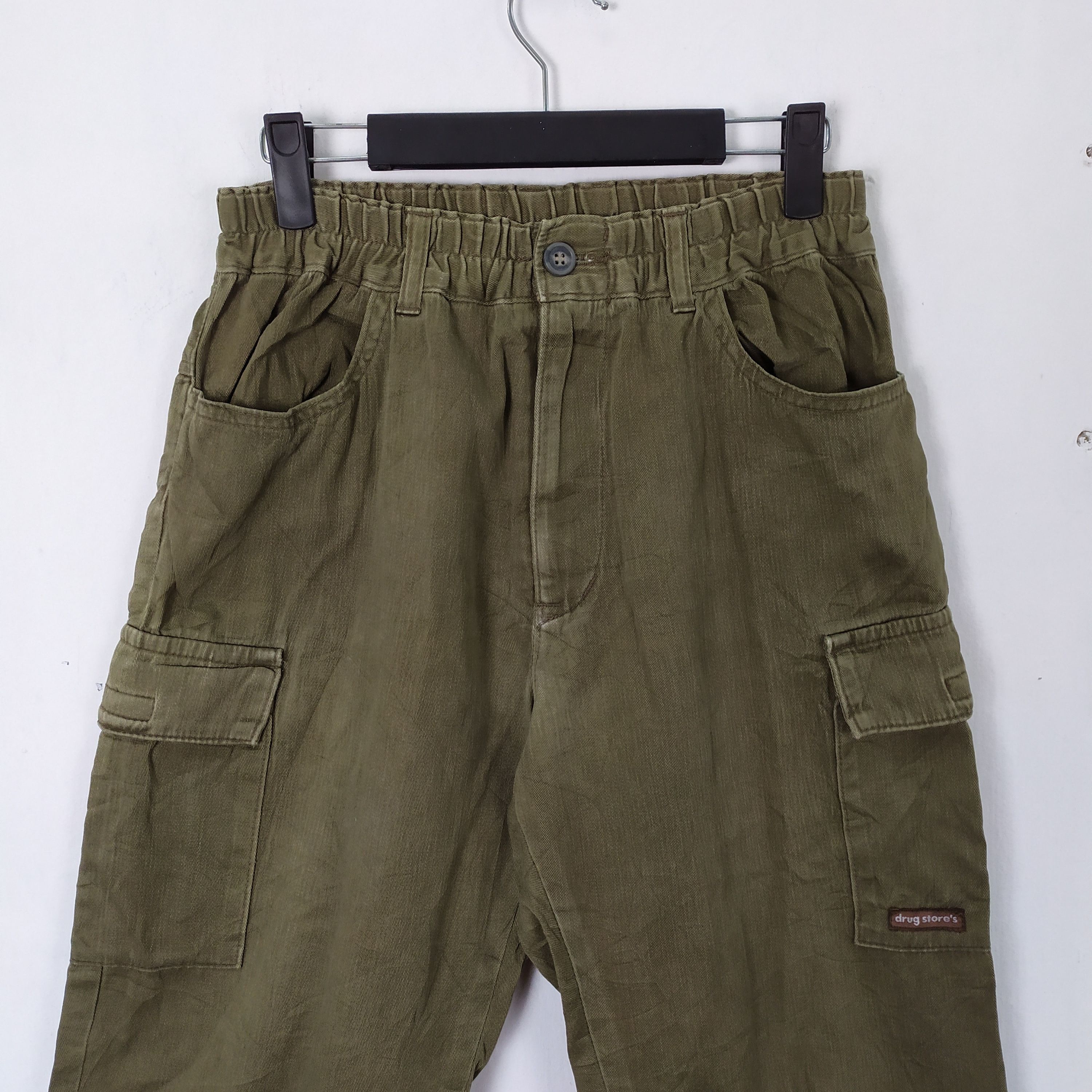 Japanese Brand × Vintage Drug store's Faded Cropped Cargo Pants Size US 26 / EU 42 - 7 Thumbnail