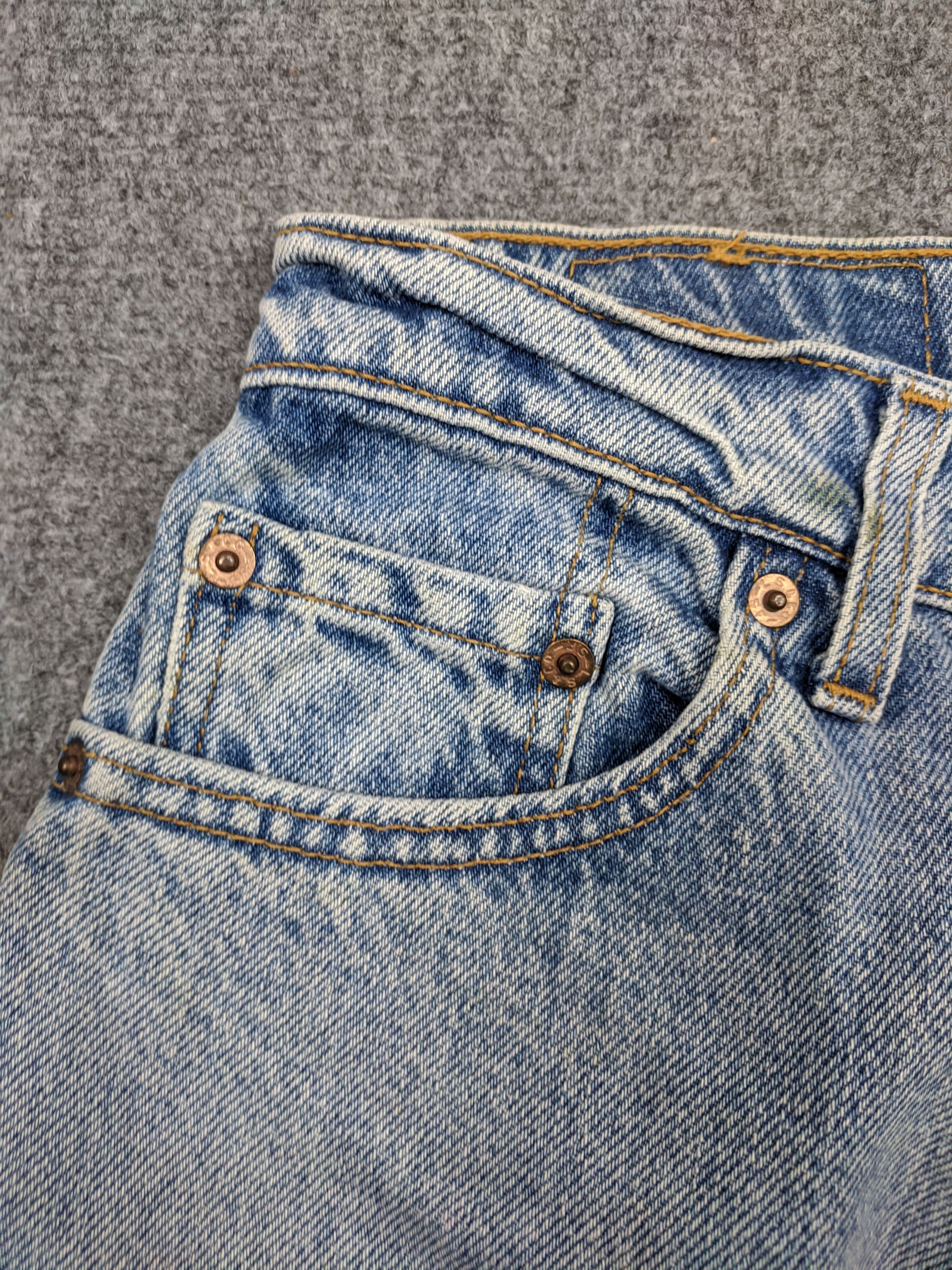 Levi's Vintage 90s Levis 550 Faded Blue Jeans DP0625 Size US 26 / EU 42 - 11 Thumbnail