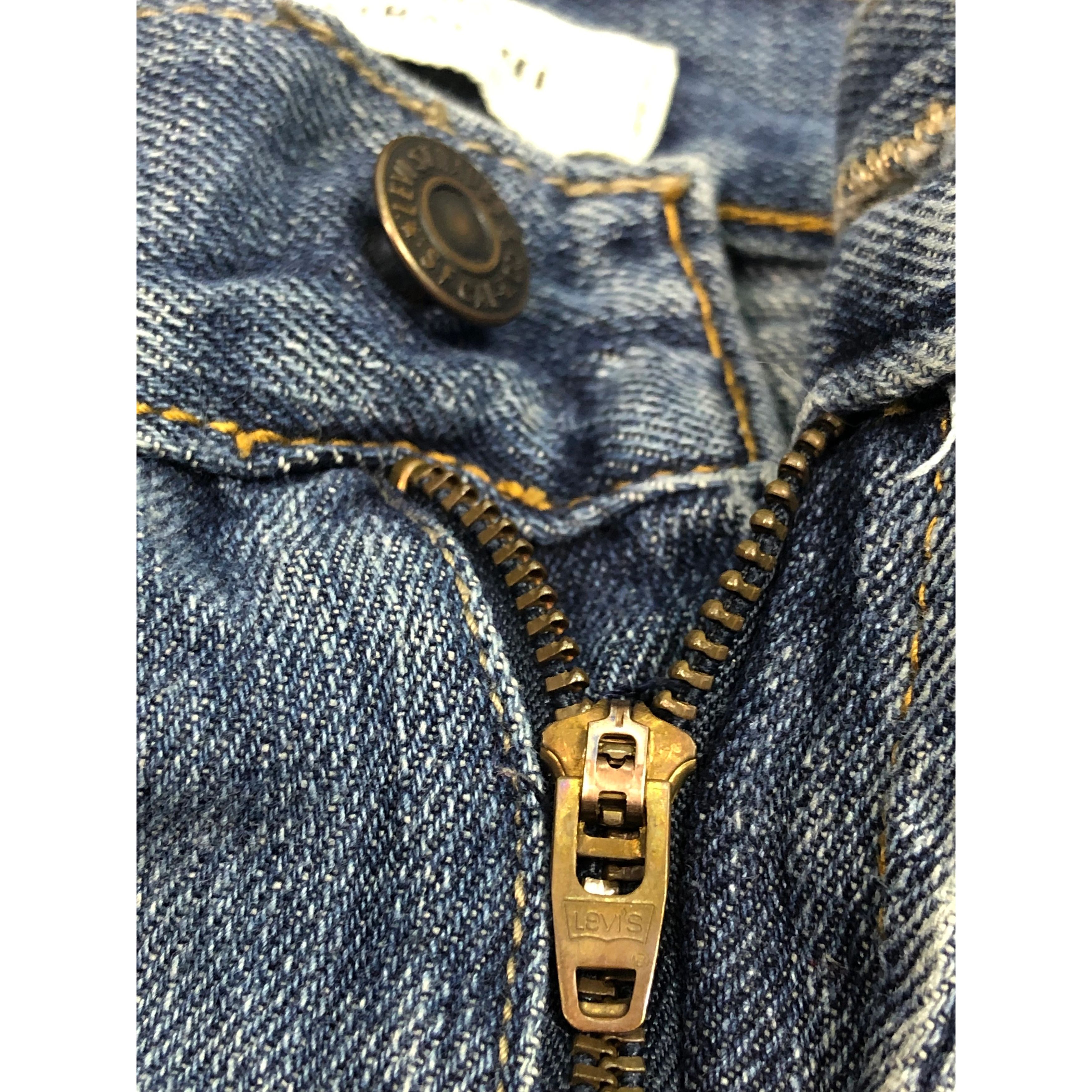 Levi's Vintage Levis 505 Regular Fit Faded Denim Lightwash DP0203 Size US 26 / EU 42 - 8 Thumbnail