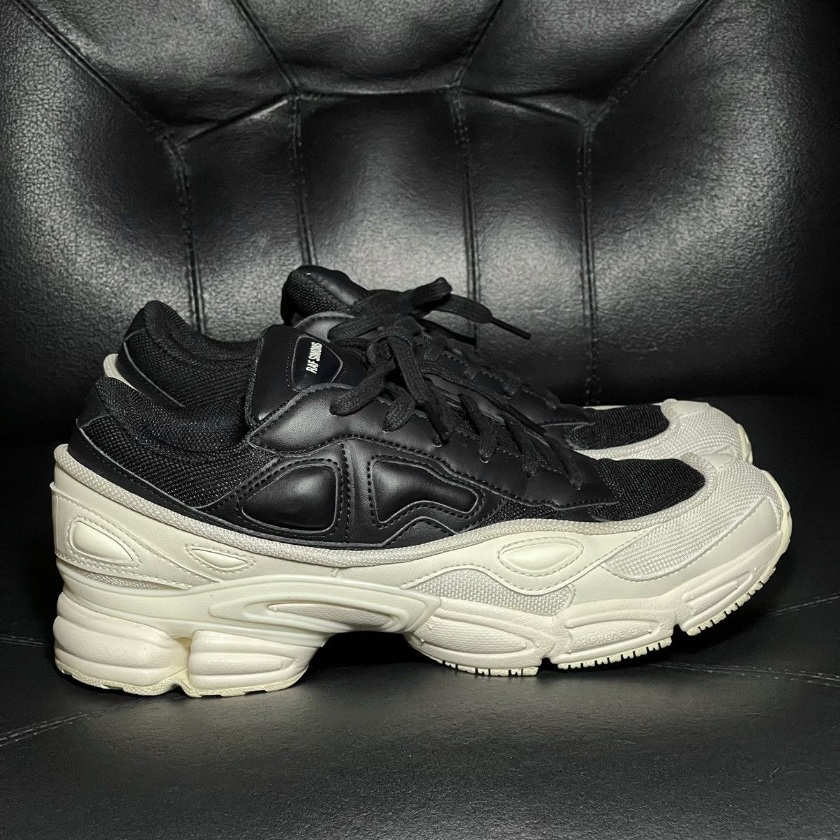 Adidas × Raf Simons Raf Simons x Ozweego Cream White Size US 8 / EU 41 - 1 Thumbnail