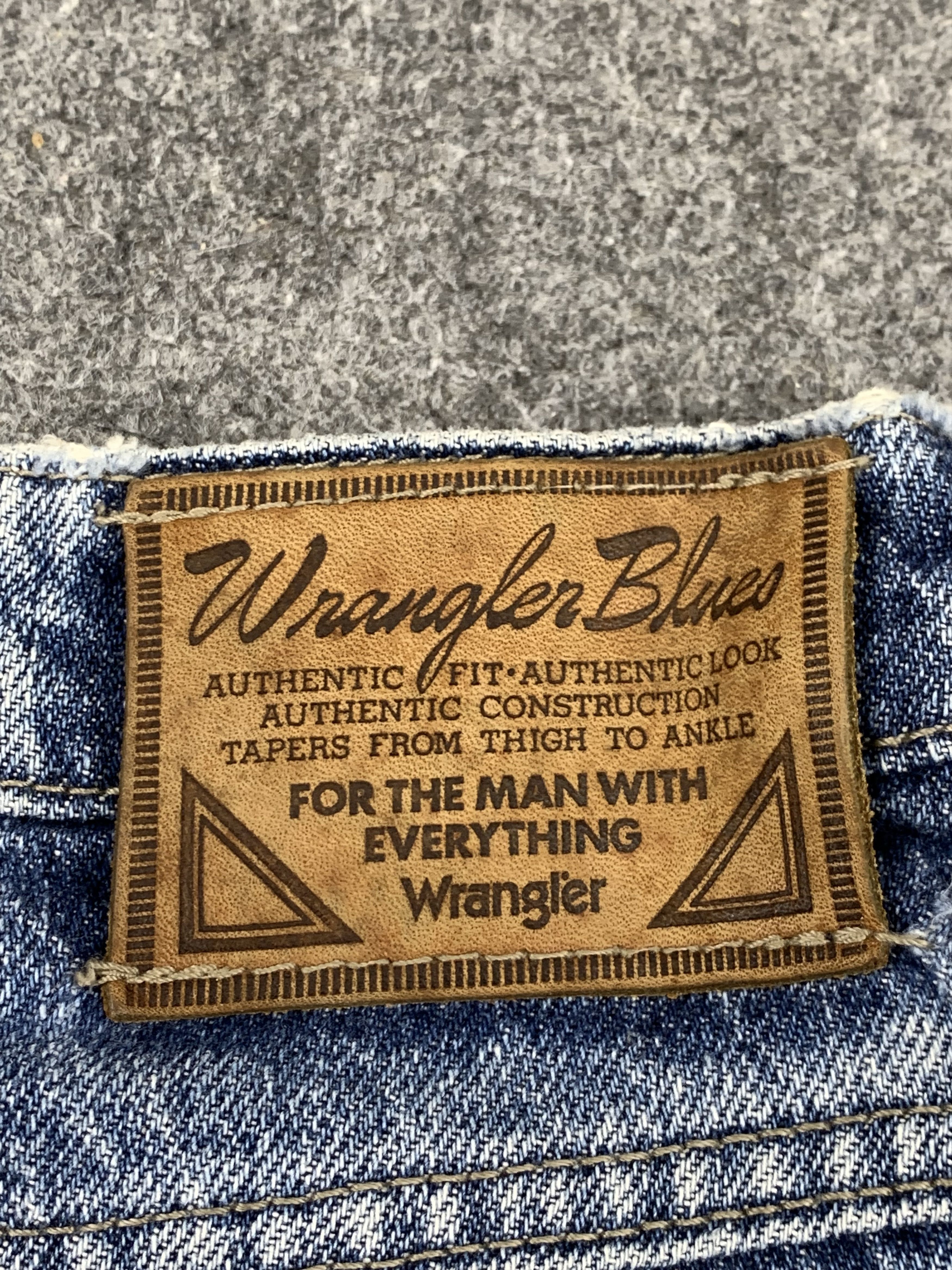 Vintage Vintage Wrangler Blue Light Wash Jeans DP1817 Size US 27 - 5 Thumbnail