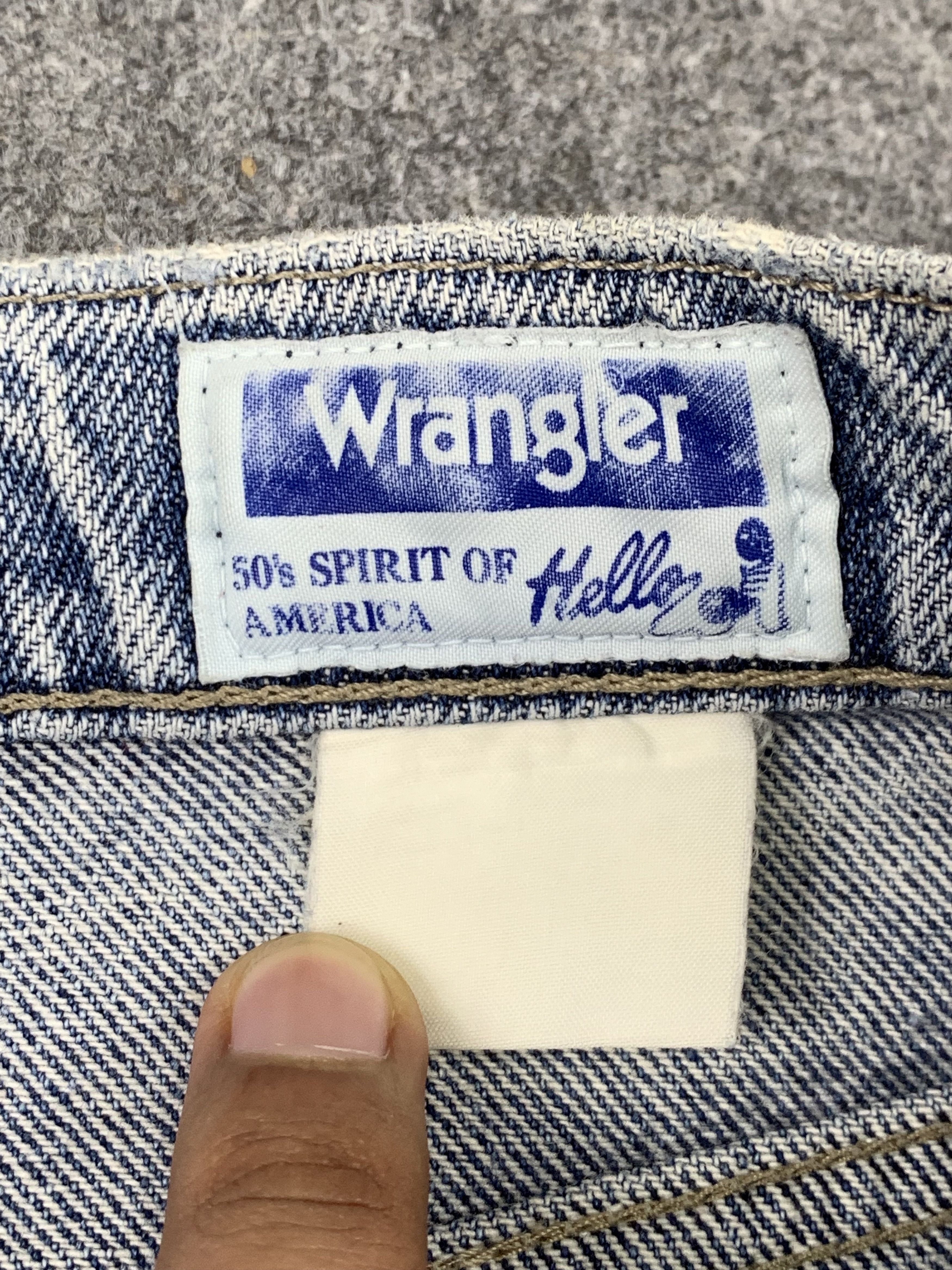 Vintage Vintage Wrangler Blue Light Wash Jeans DP1817 Size US 27 - 6 Thumbnail