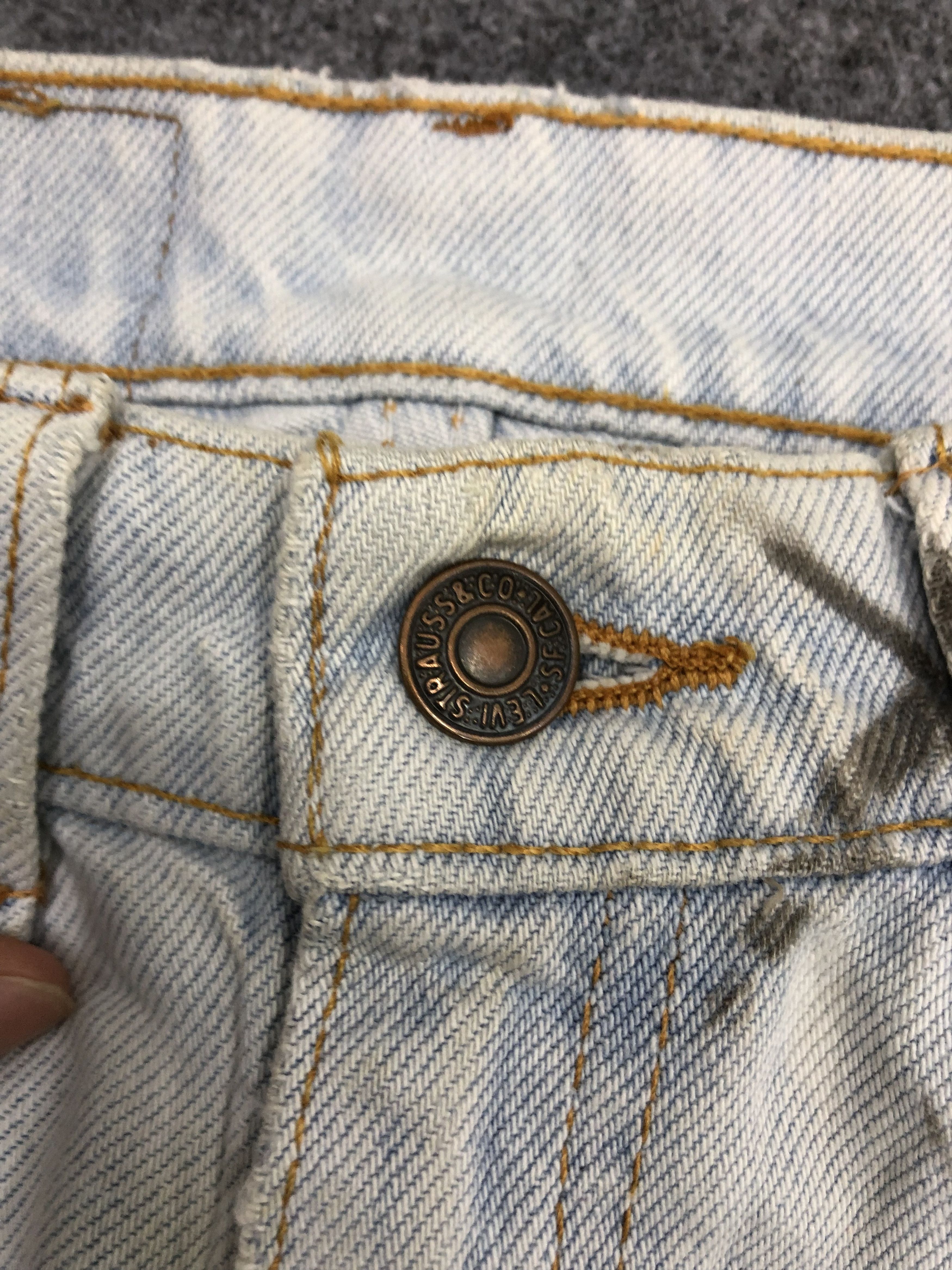 Levi's Vintage Levis 505 Sun Faded Jeans DP0939 Size US 27 - 9 Thumbnail