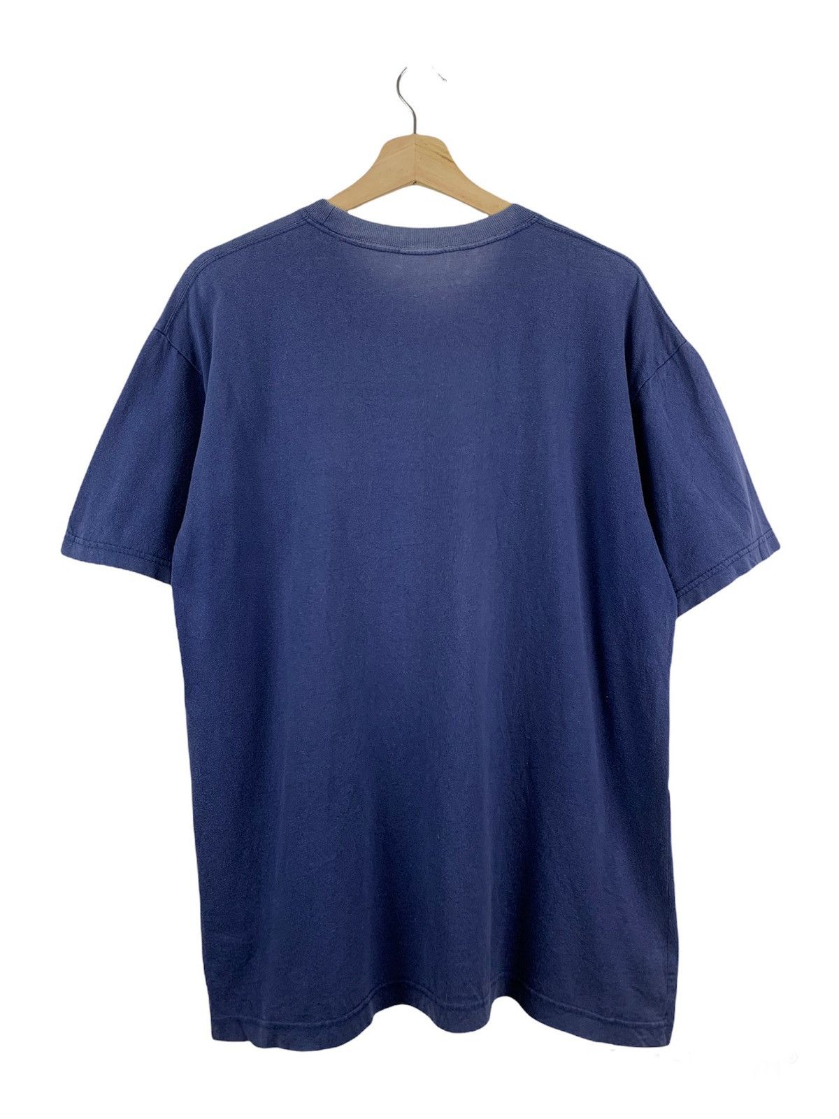 Vintage Nike small embroidery logo t-shirt