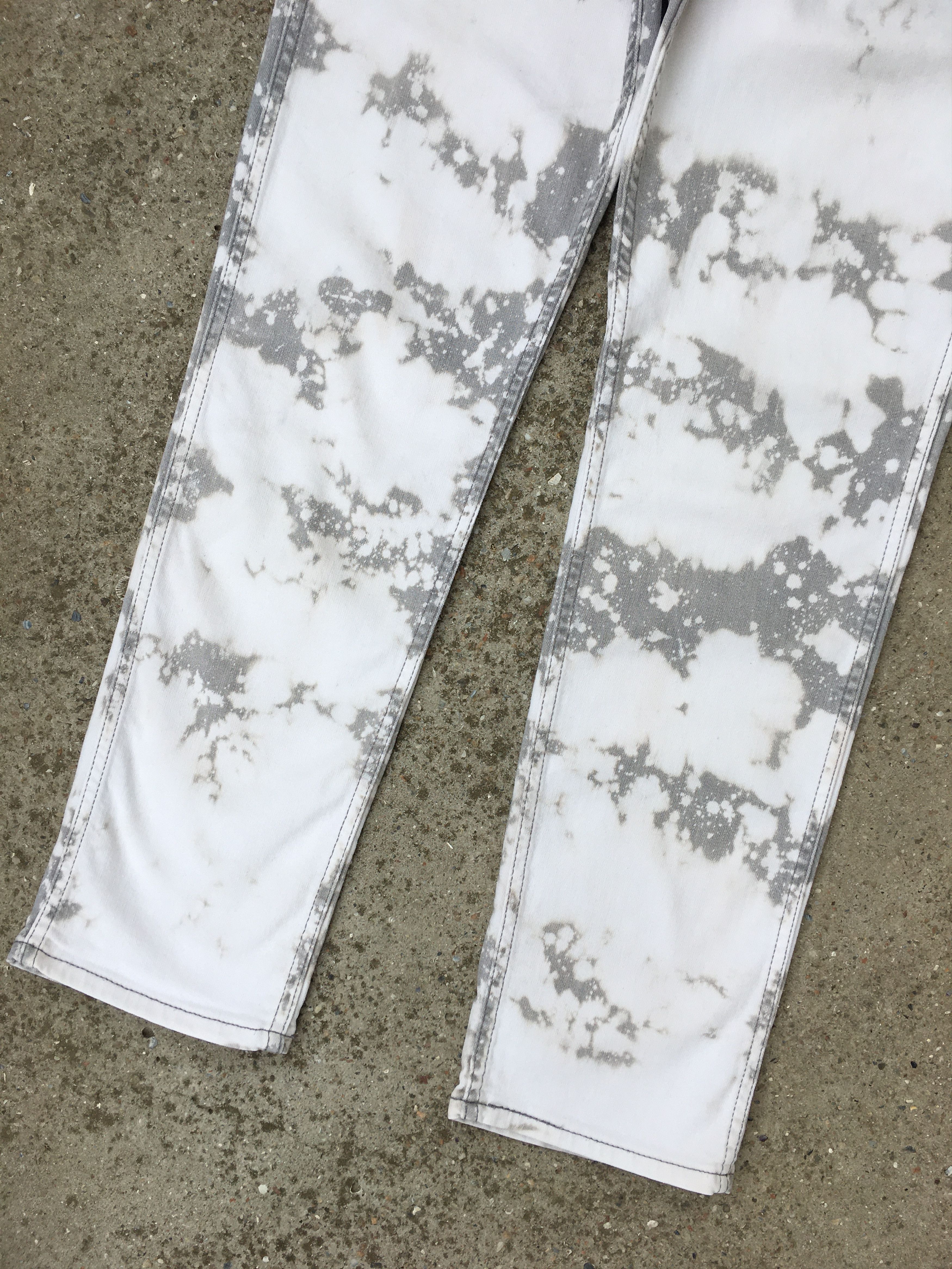 Levi's Levi's Custom Bleach Dye White Gray Jeans Pants Size 30x30 Size US 30 / EU 46 - 5 Thumbnail