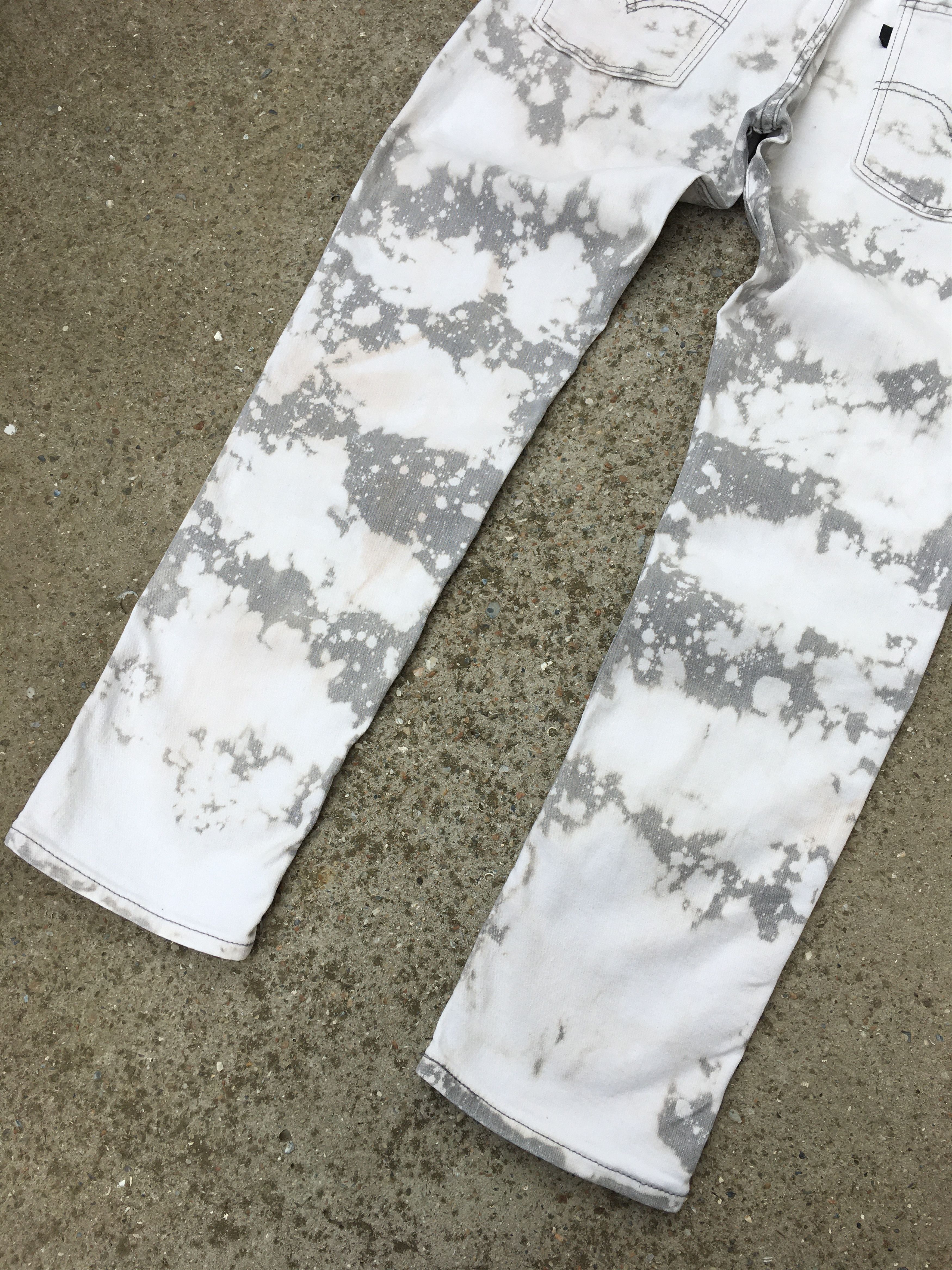 Levi's Levi's Custom Bleach Dye White Gray Jeans Pants Size 30x30 Size US 30 / EU 46 - 6 Thumbnail
