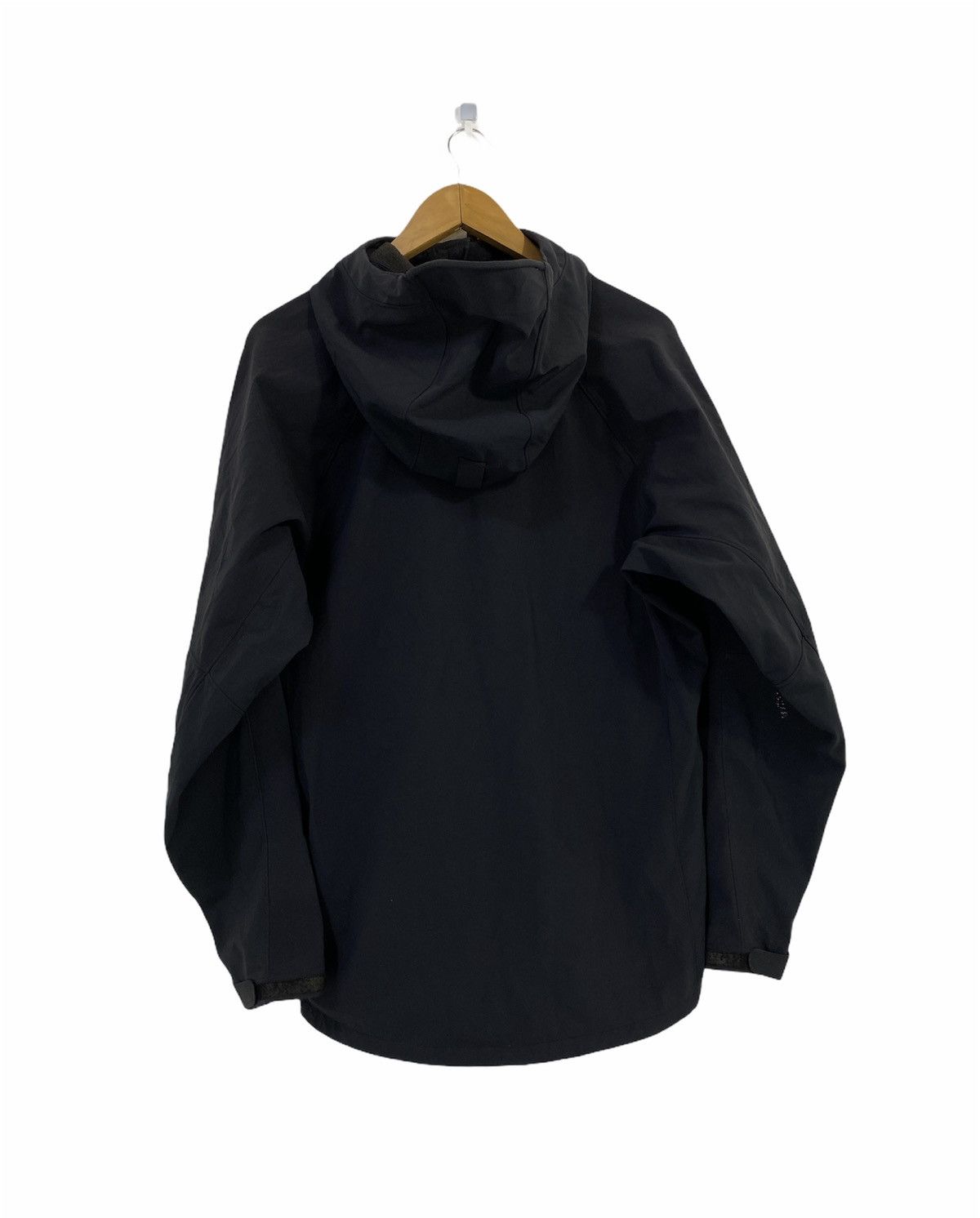Montbell Montbell TechWear Windbreaker Jacket Climabarrier Design Size US XL / EU 56 / 4 - 2 Thumbnail