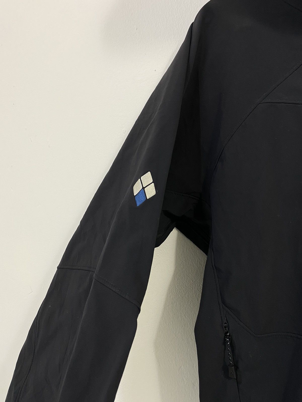 Montbell Montbell TechWear Windbreaker Jacket Climabarrier Design Size US XL / EU 56 / 4 - 4 Thumbnail