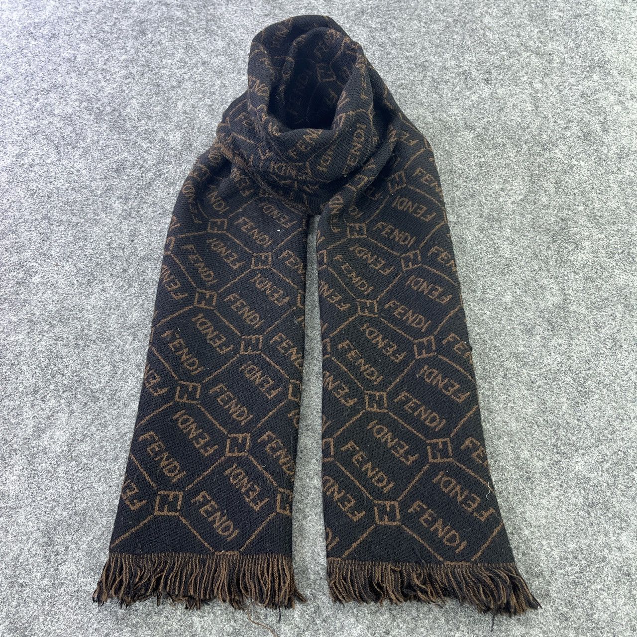 Vintage Tag Missing Fendi Scarf / Muffler / Neckwear T683 Size ONE SIZE - 1 Thumbnail