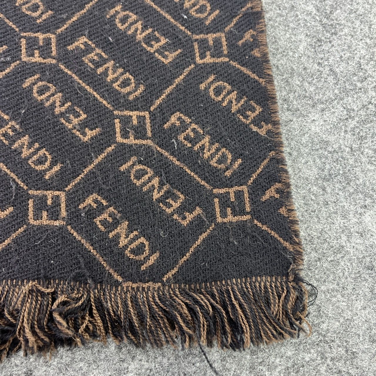 Vintage Tag Missing Fendi Scarf / Muffler / Neckwear T683 Size ONE SIZE - 6 Thumbnail