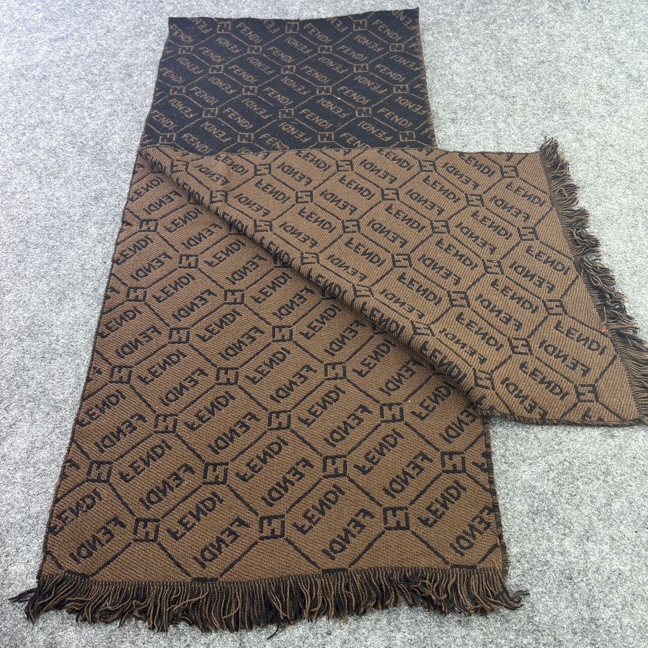 Vintage Tag Missing Fendi Scarf / Muffler / Neckwear T683 Size ONE SIZE - 4 Thumbnail