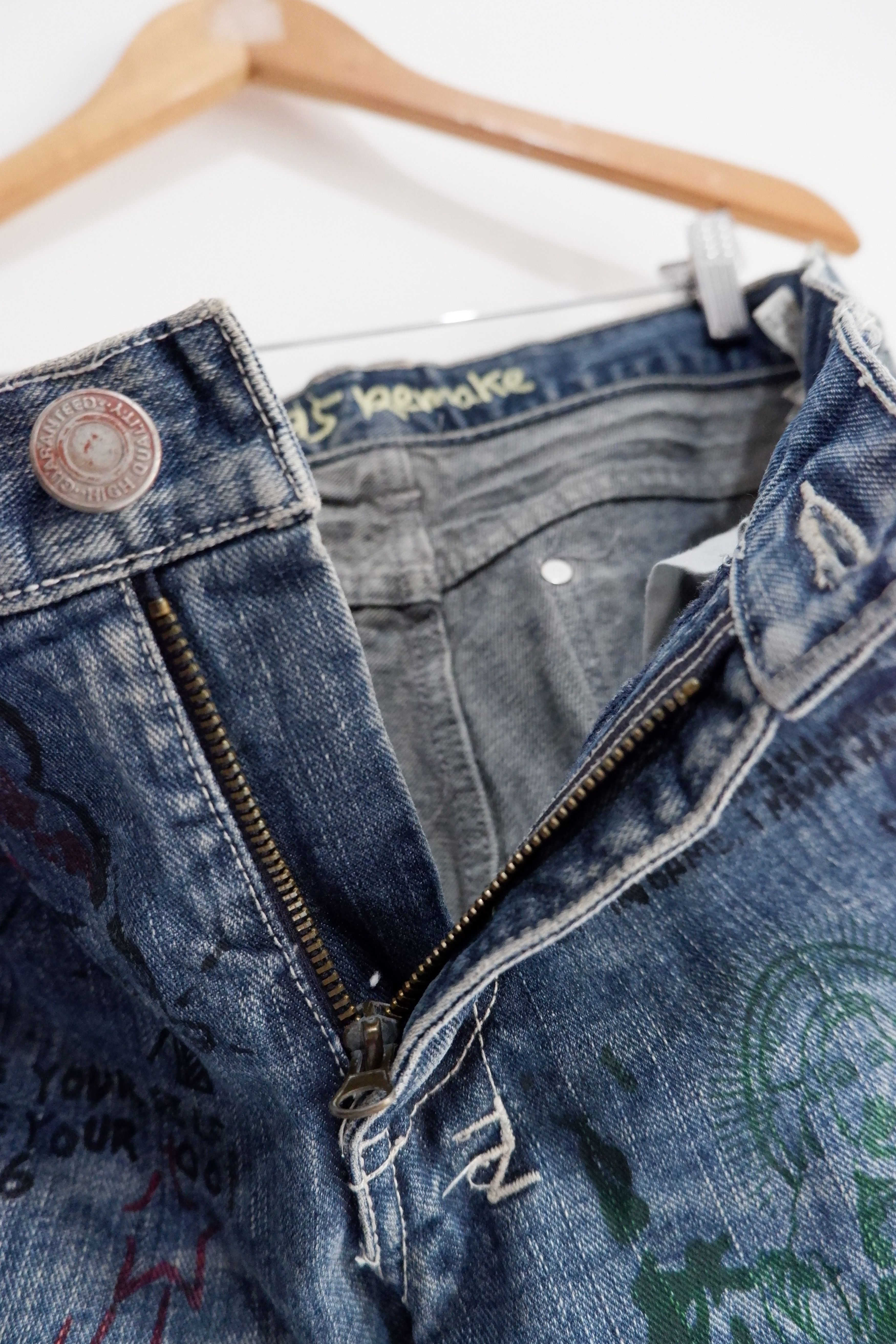 Hysteric Glamour Vintage 291295 Homme Remake Distressed Painting Jeans Size US 32 / EU 48 - 9 Thumbnail
