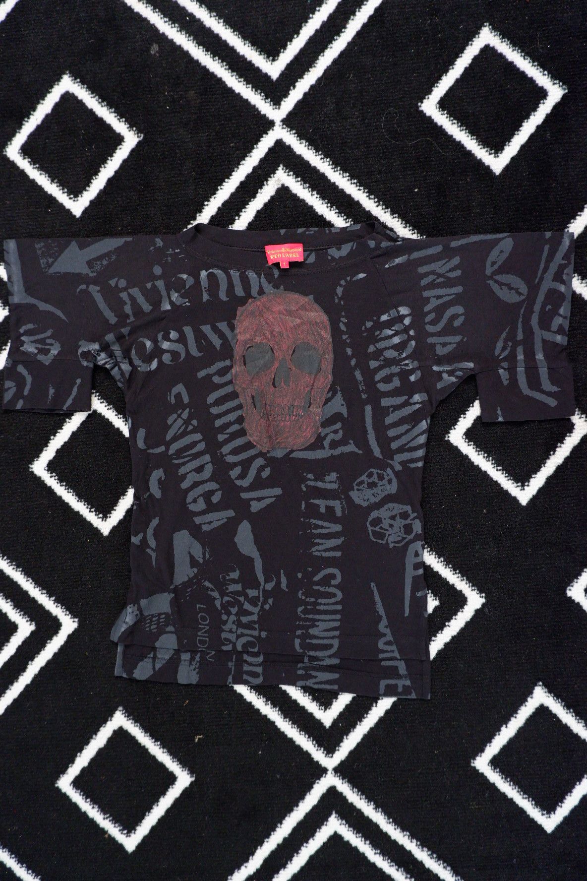 Vivienne Westwood Vintage Vivienne Westwood Skull Logo T shirt Size S / US 4 / IT 40 - 1 Thumbnail