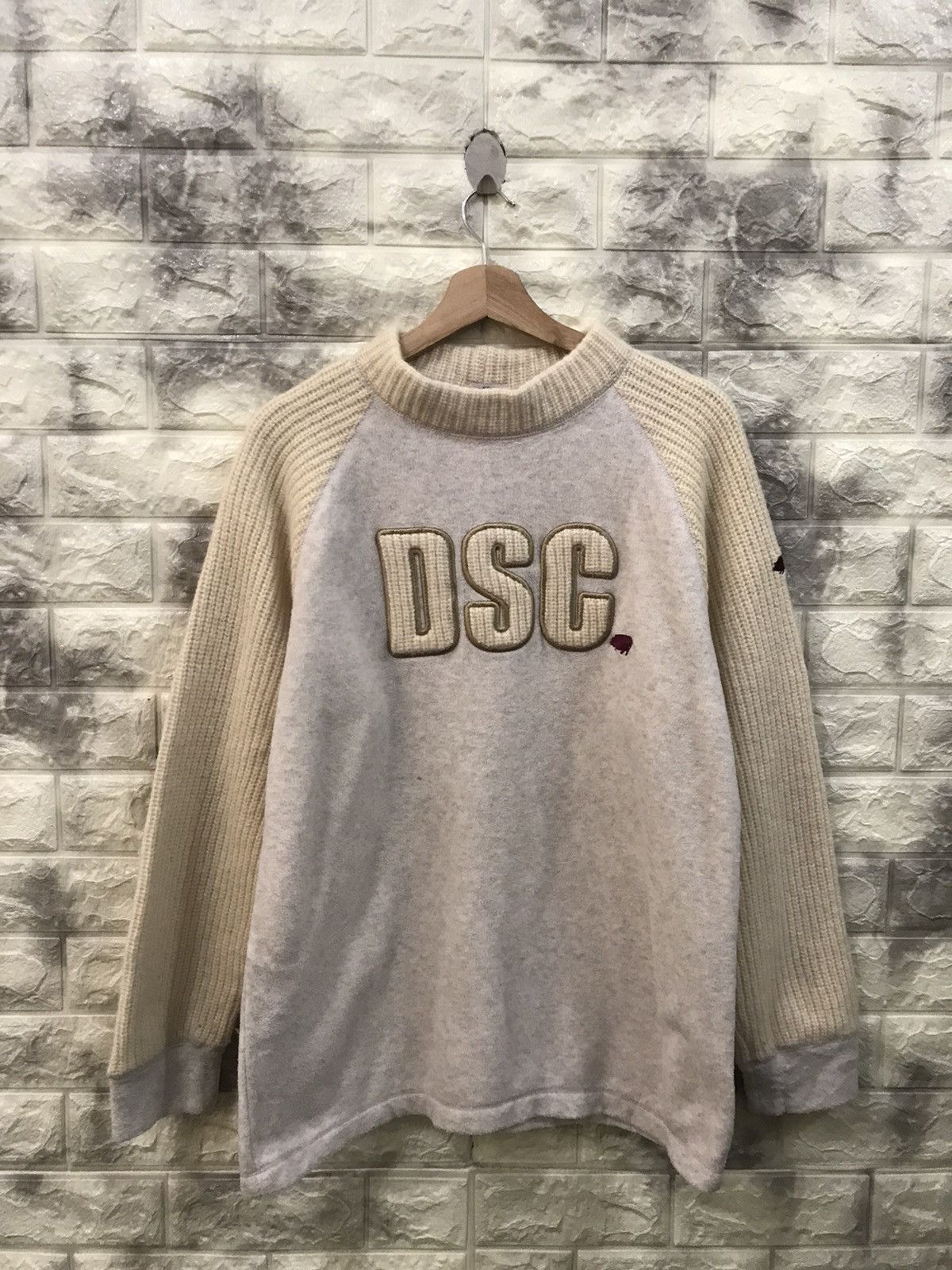 Japanese Brand Drug Store Spell Out Logo Sweater Size US M / EU 48-50 / 2 - 1 Thumbnail